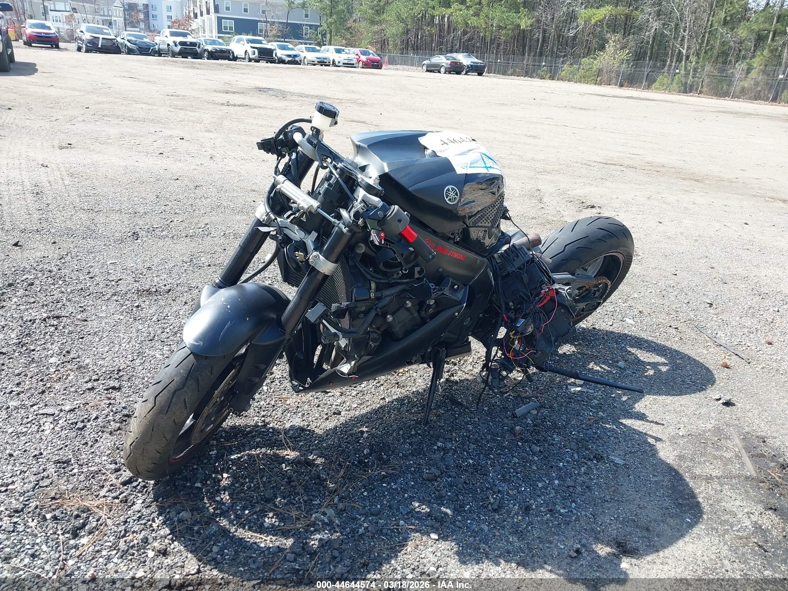 YAMAHA YZFR1 image 2