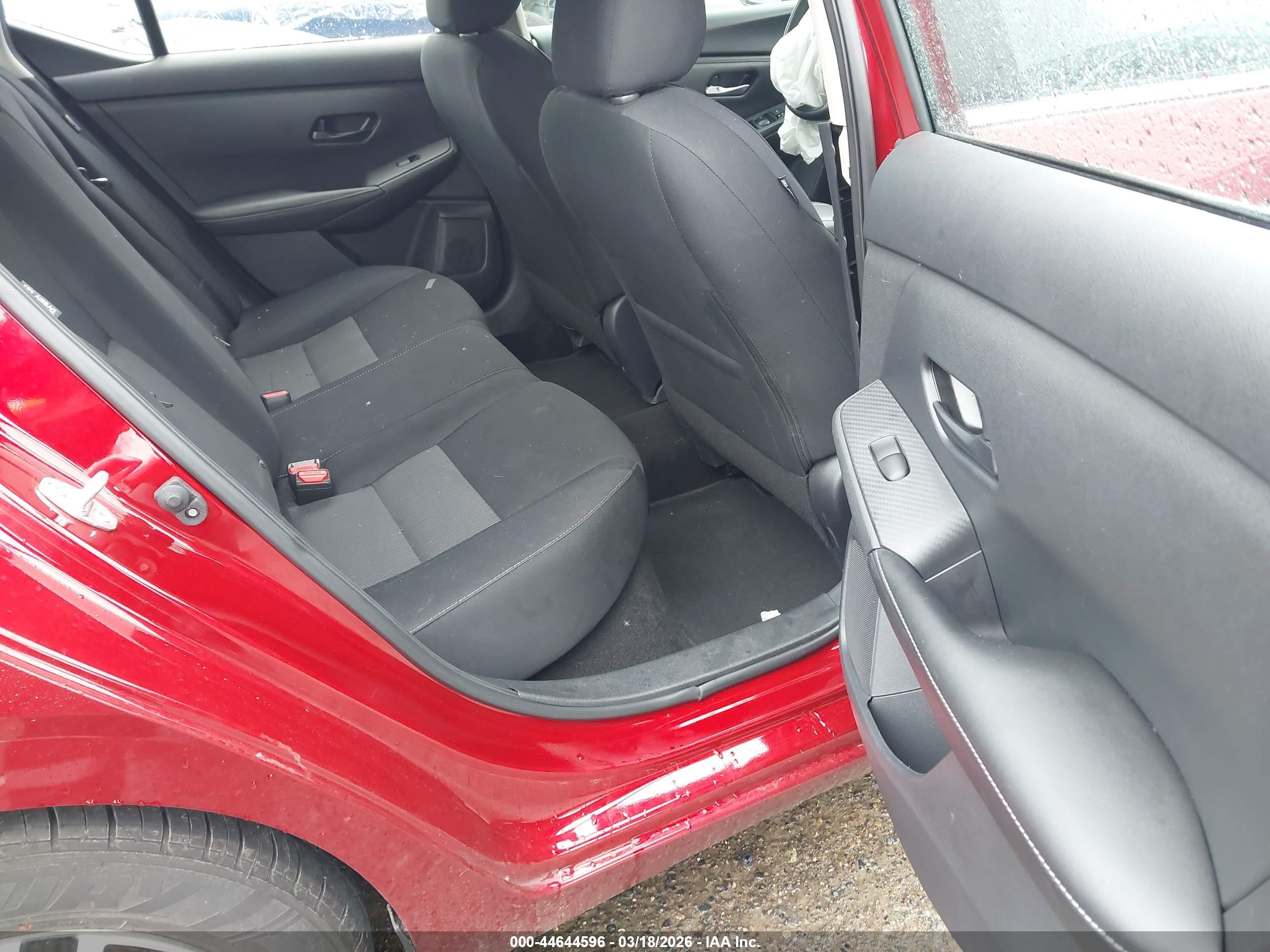 NISSAN SENTRA image 8