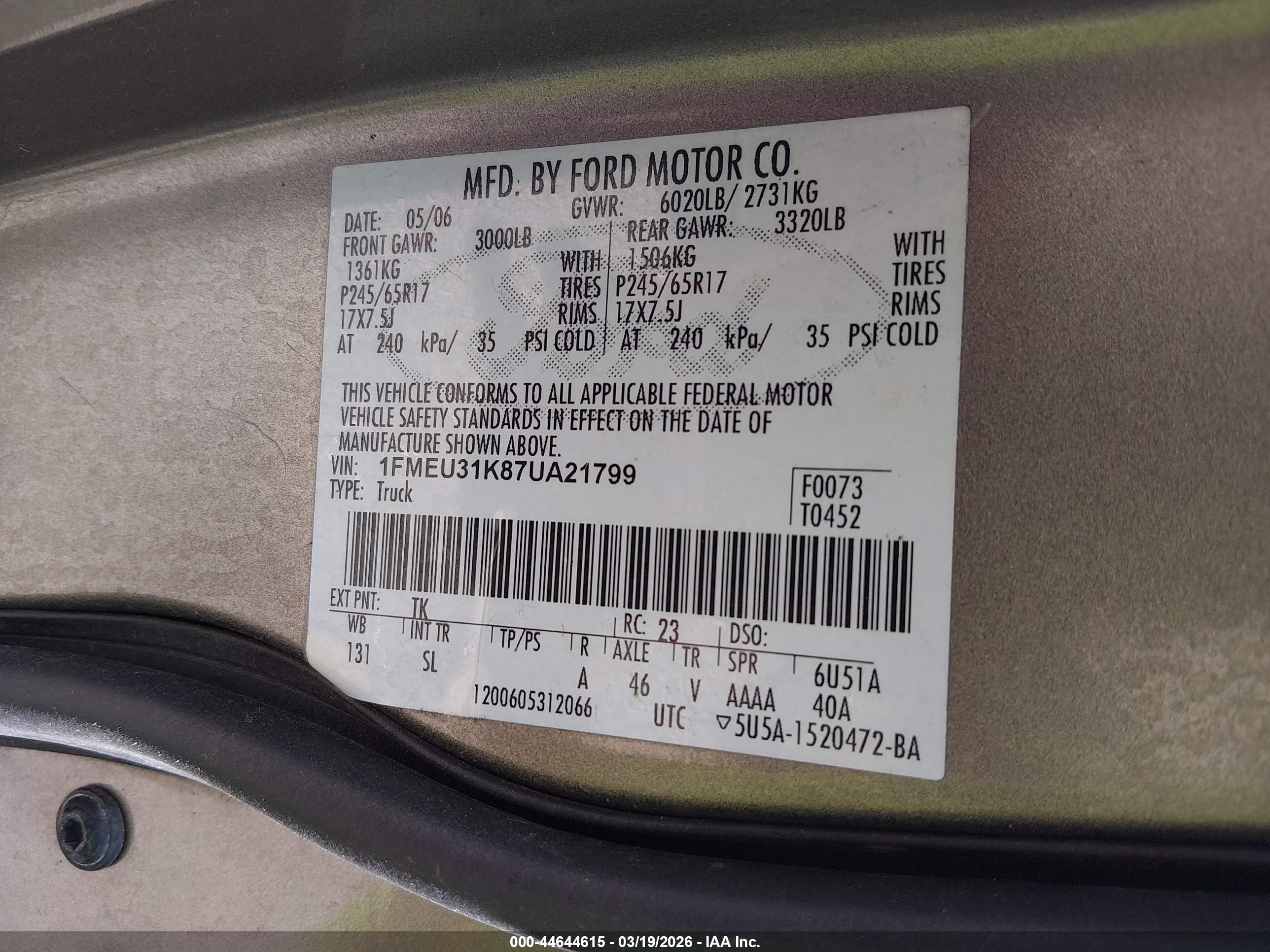 FORD EXPLORER image 9