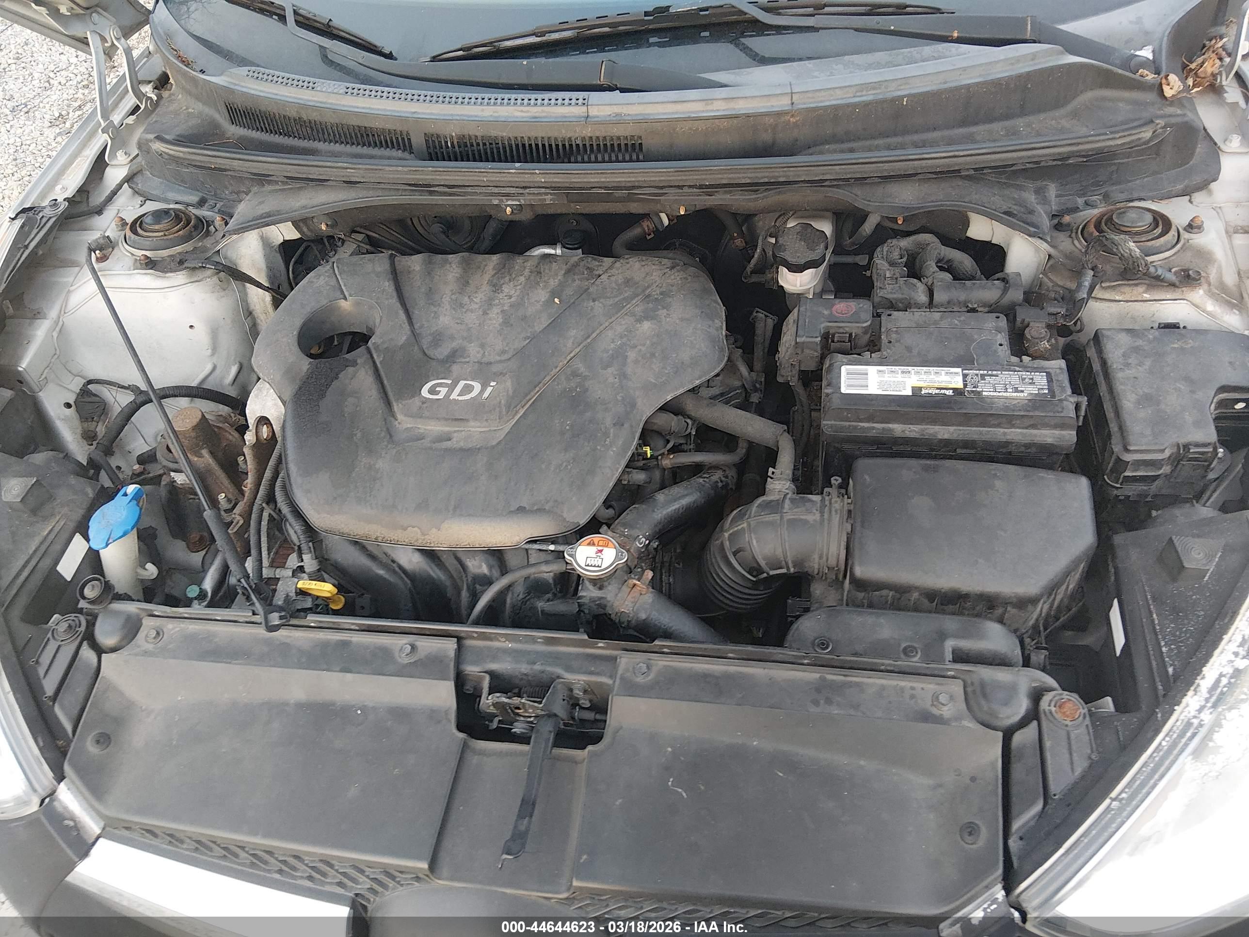 HYUNDAI VELOSTER image 10
