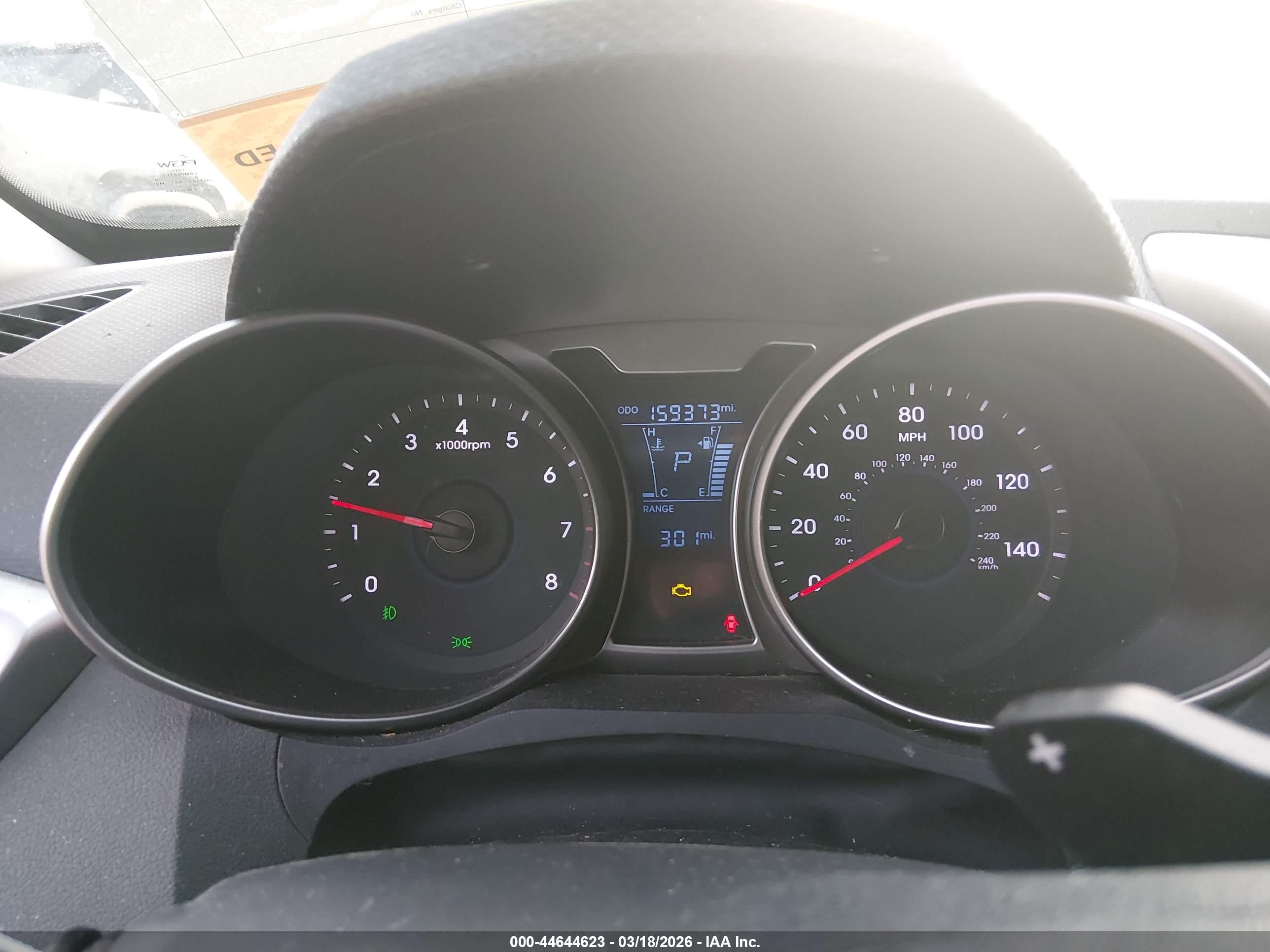 HYUNDAI VELOSTER image 7