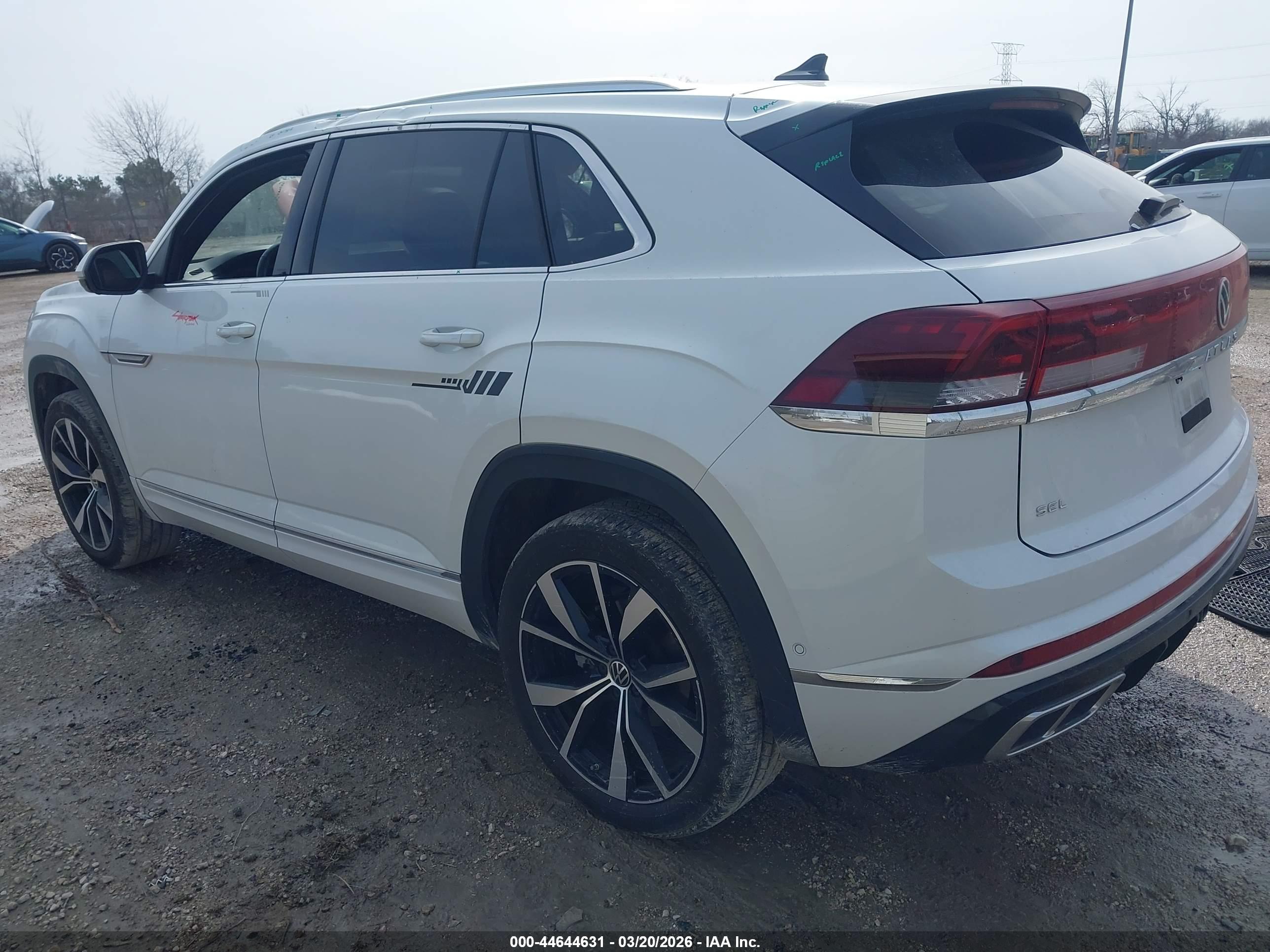 VOLKSWAGEN ATLAS image 3