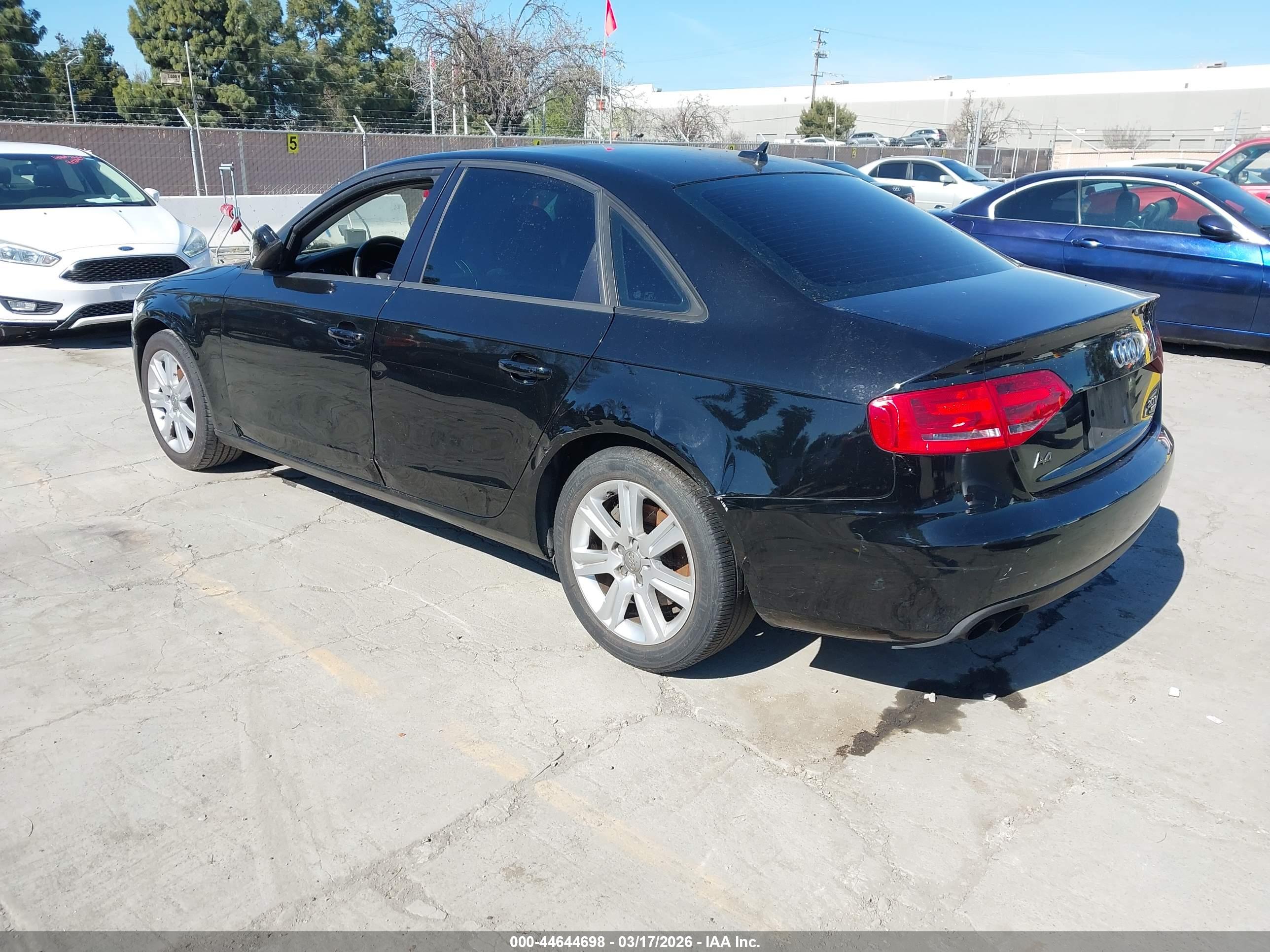 AUDI A4 image 3