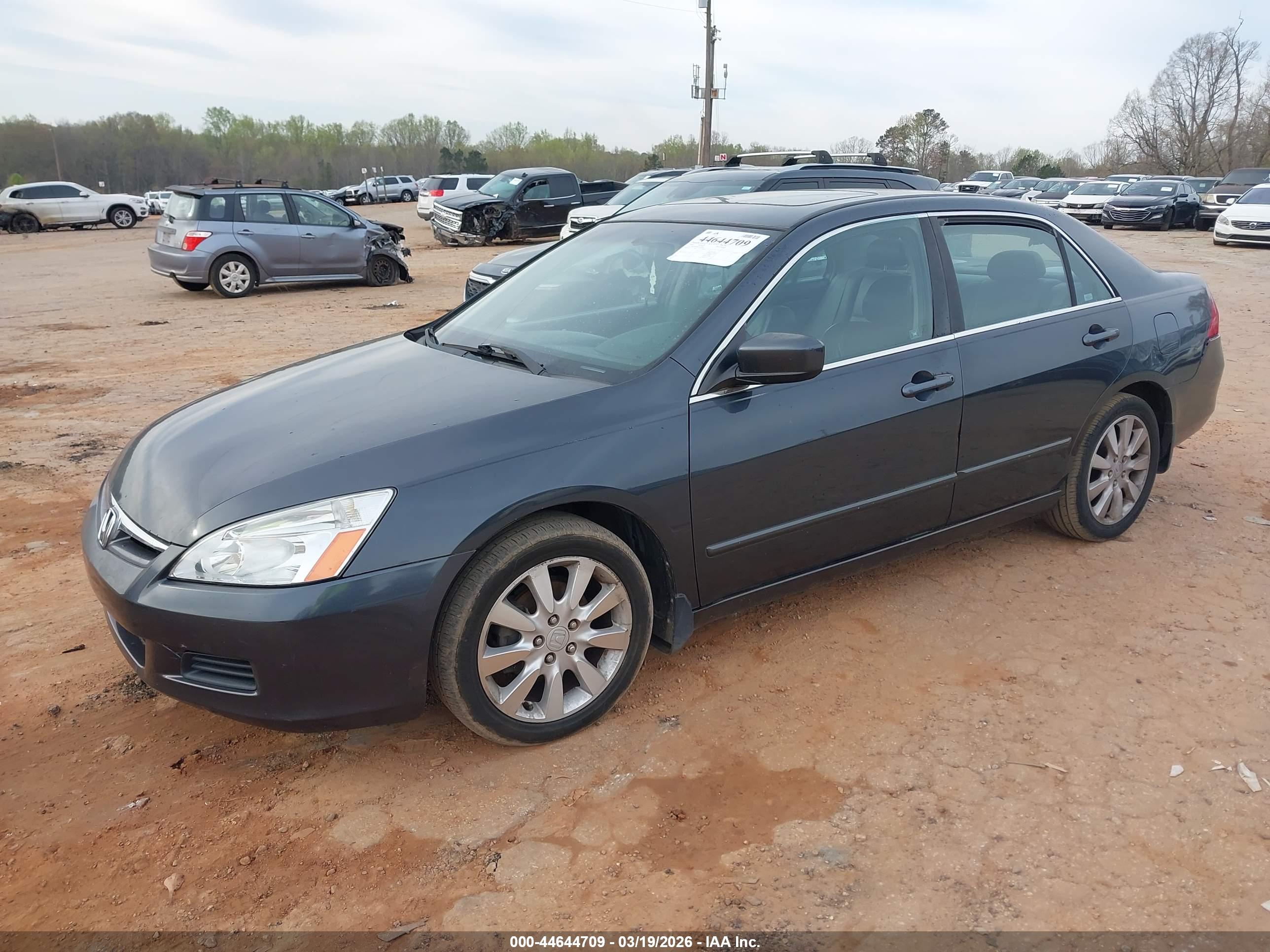 HONDA ACCORD image 2