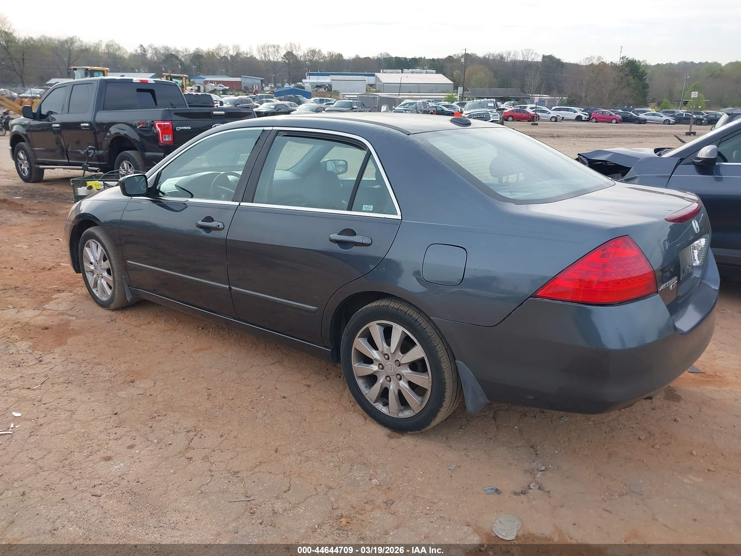 HONDA ACCORD image 3