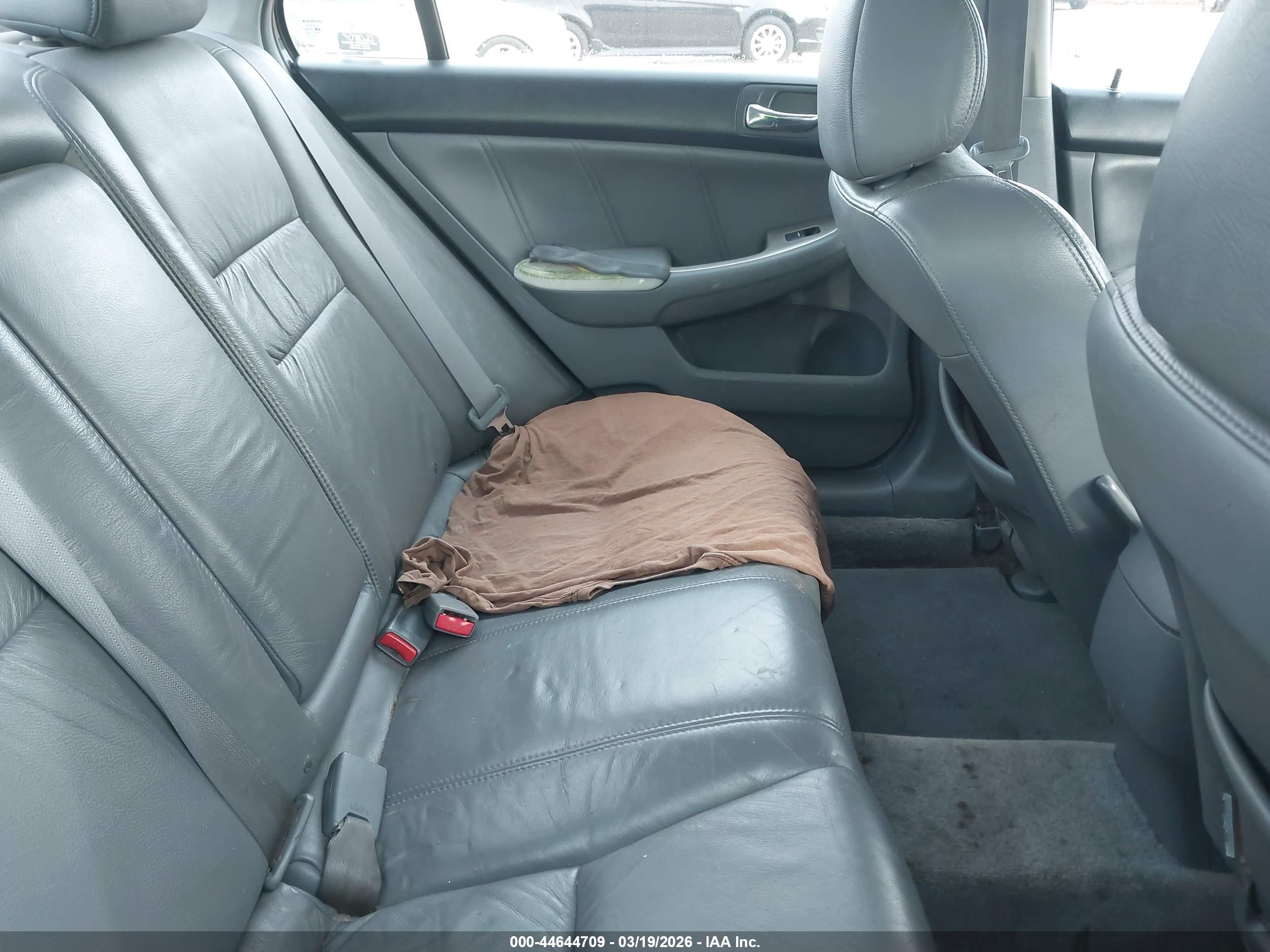 HONDA ACCORD image 8
