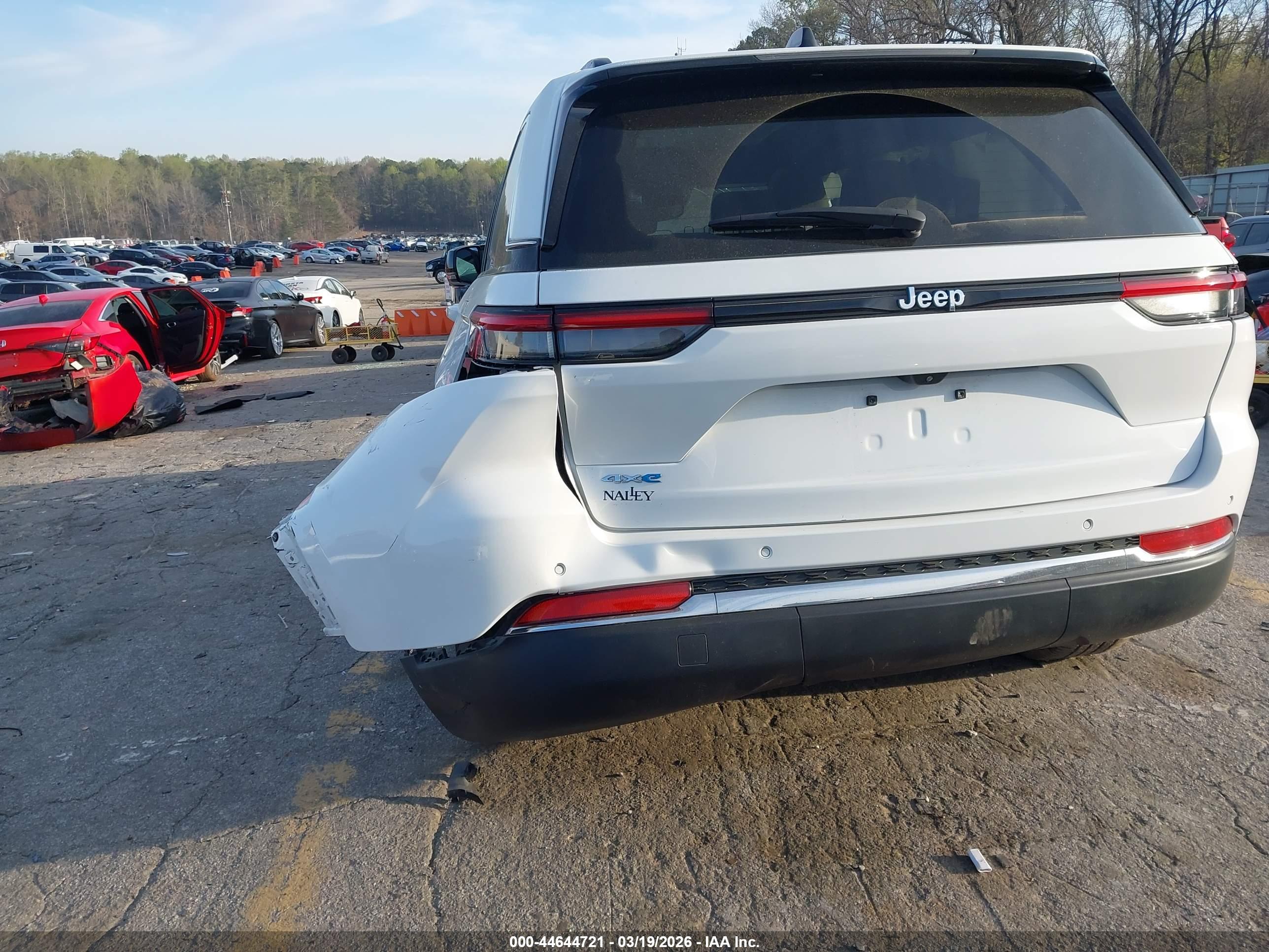 JEEP GRAND image 6
