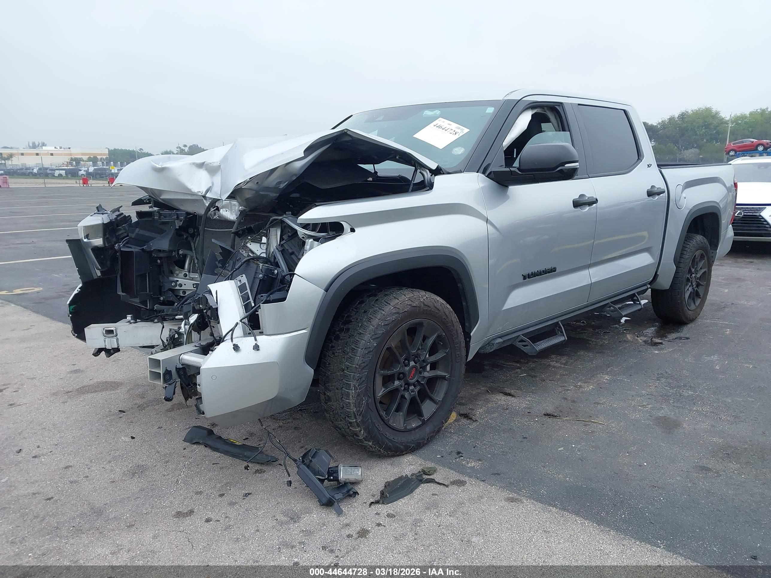 TOYOTA TUNDRA image 2