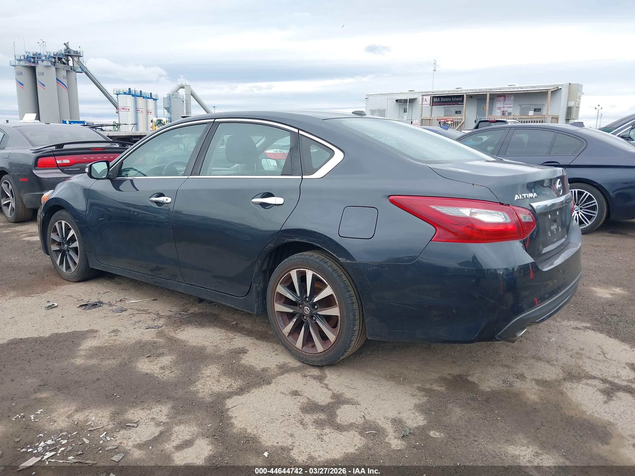 NISSAN ALTIMA image 3