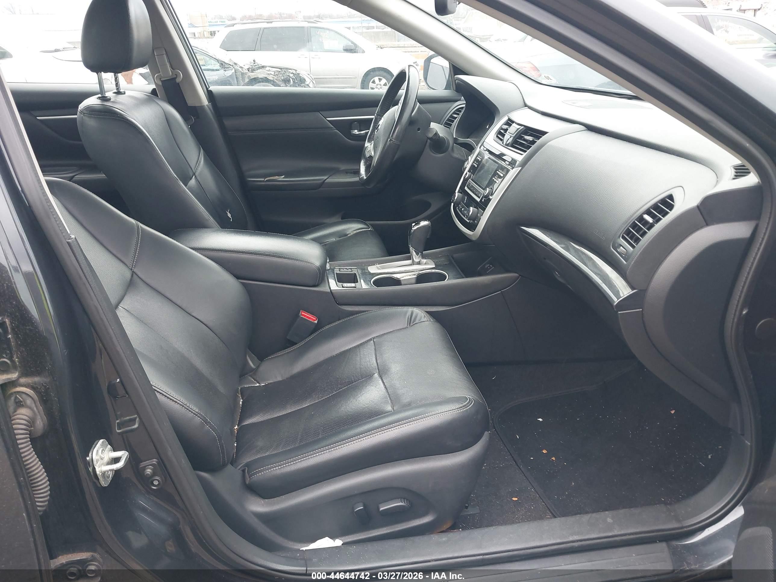 NISSAN ALTIMA image 5