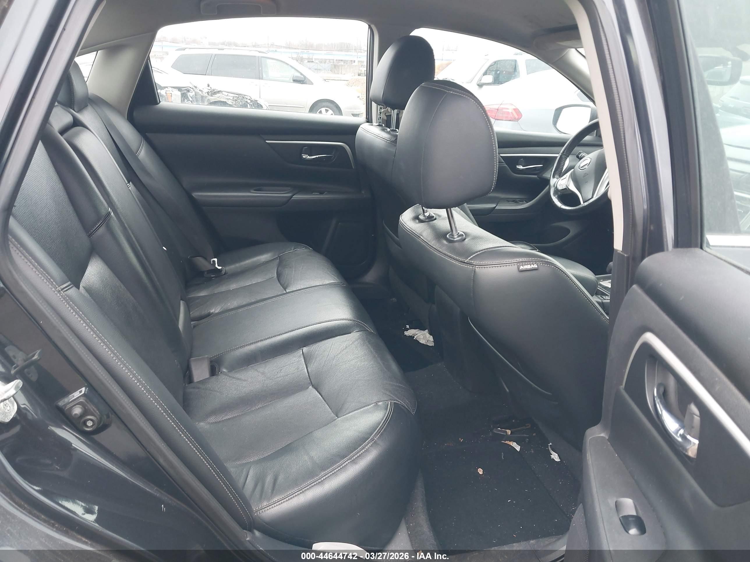 NISSAN ALTIMA image 8