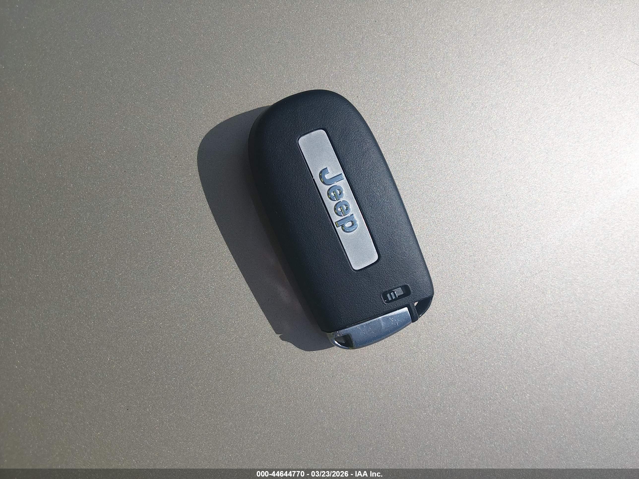 JEEP GRAND image 11