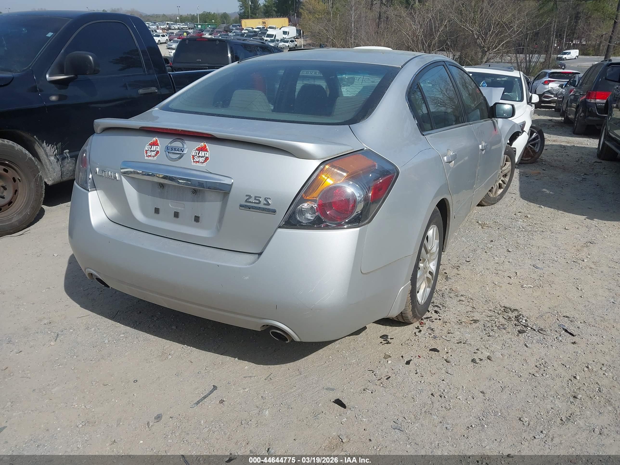 NISSAN ALTIMA image 4