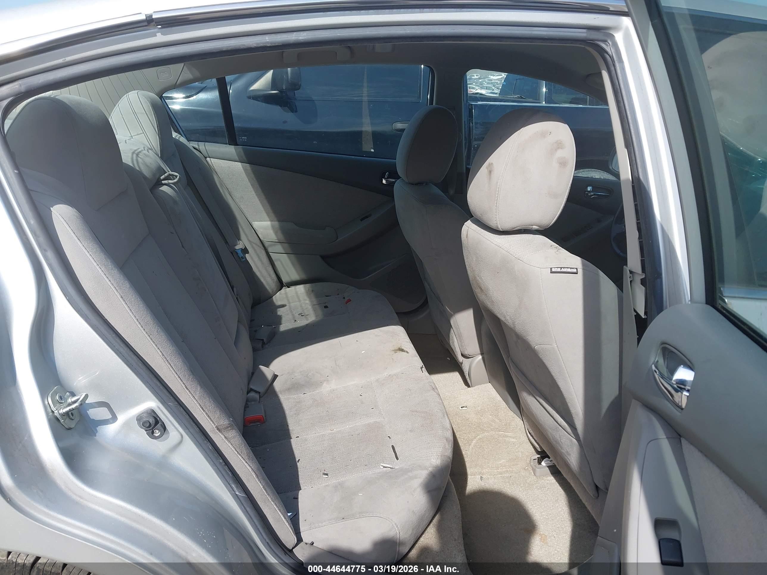 NISSAN ALTIMA image 8