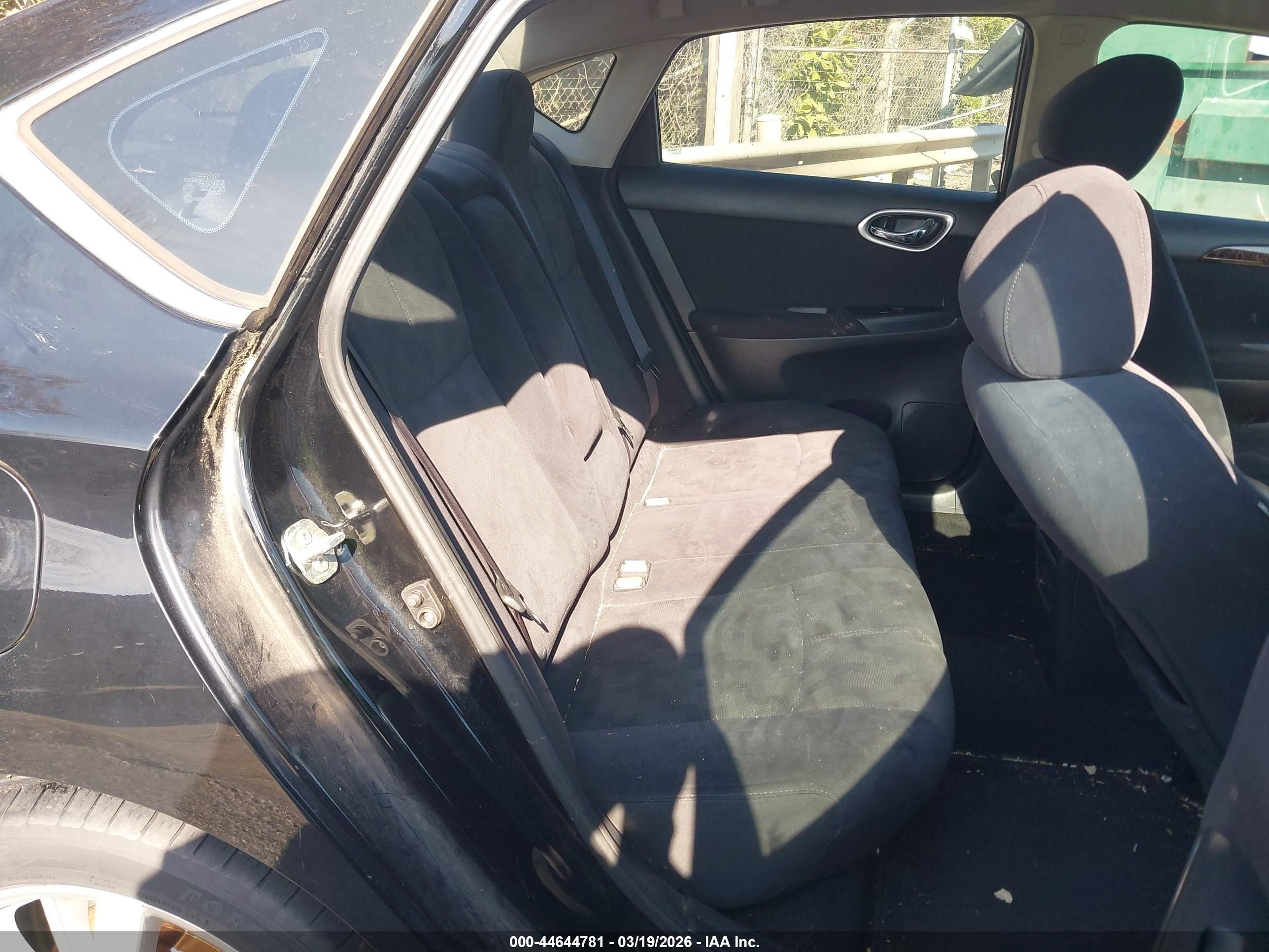 NISSAN SENTRA image 8