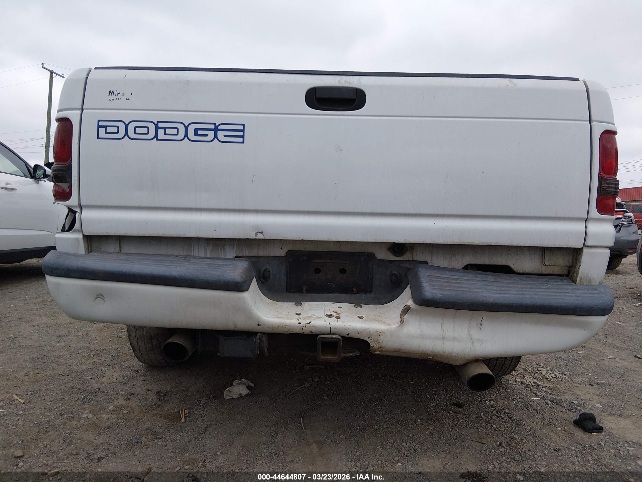 DODGE RAM image 6