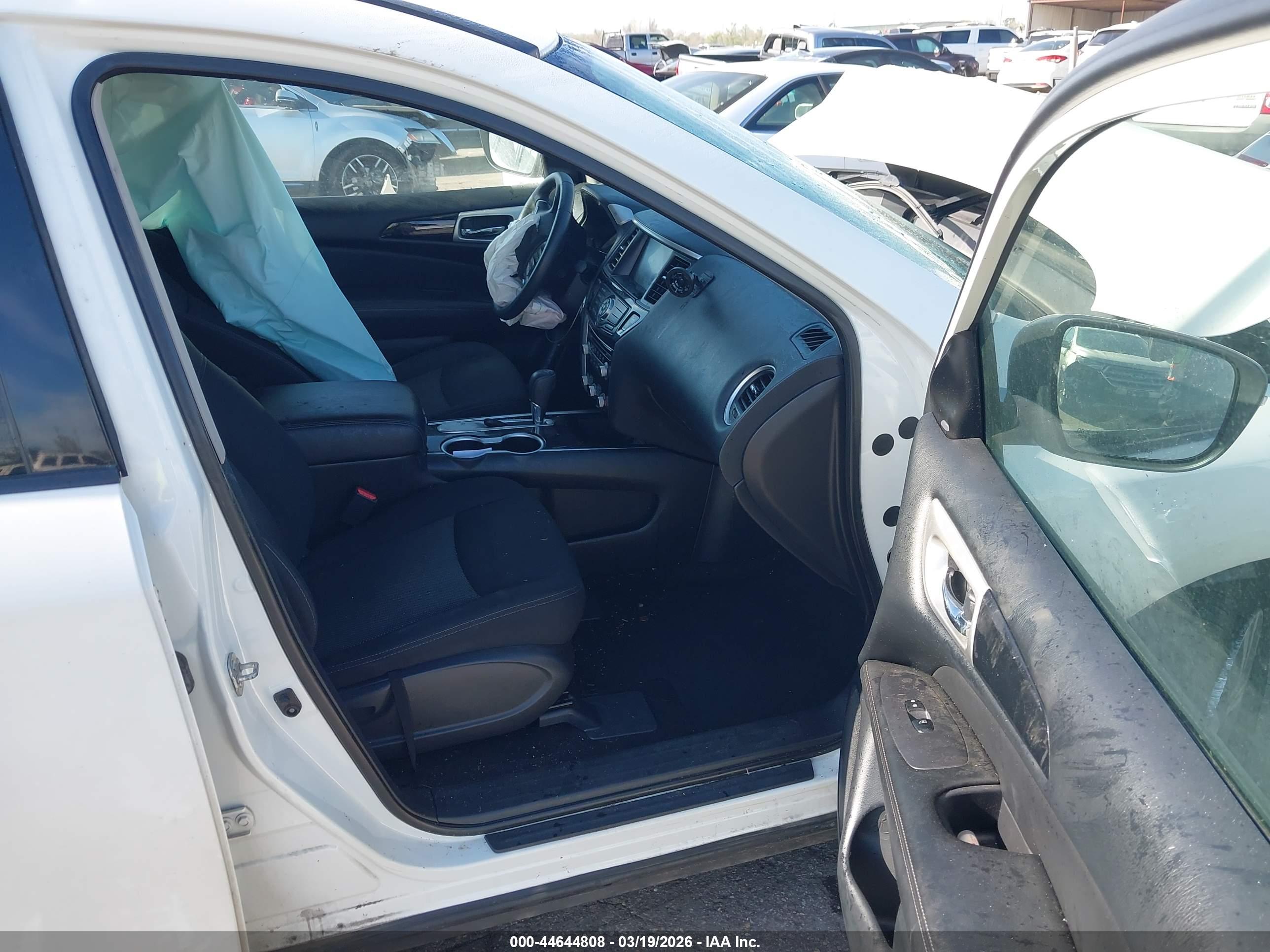 NISSAN PATHFINDER image 5