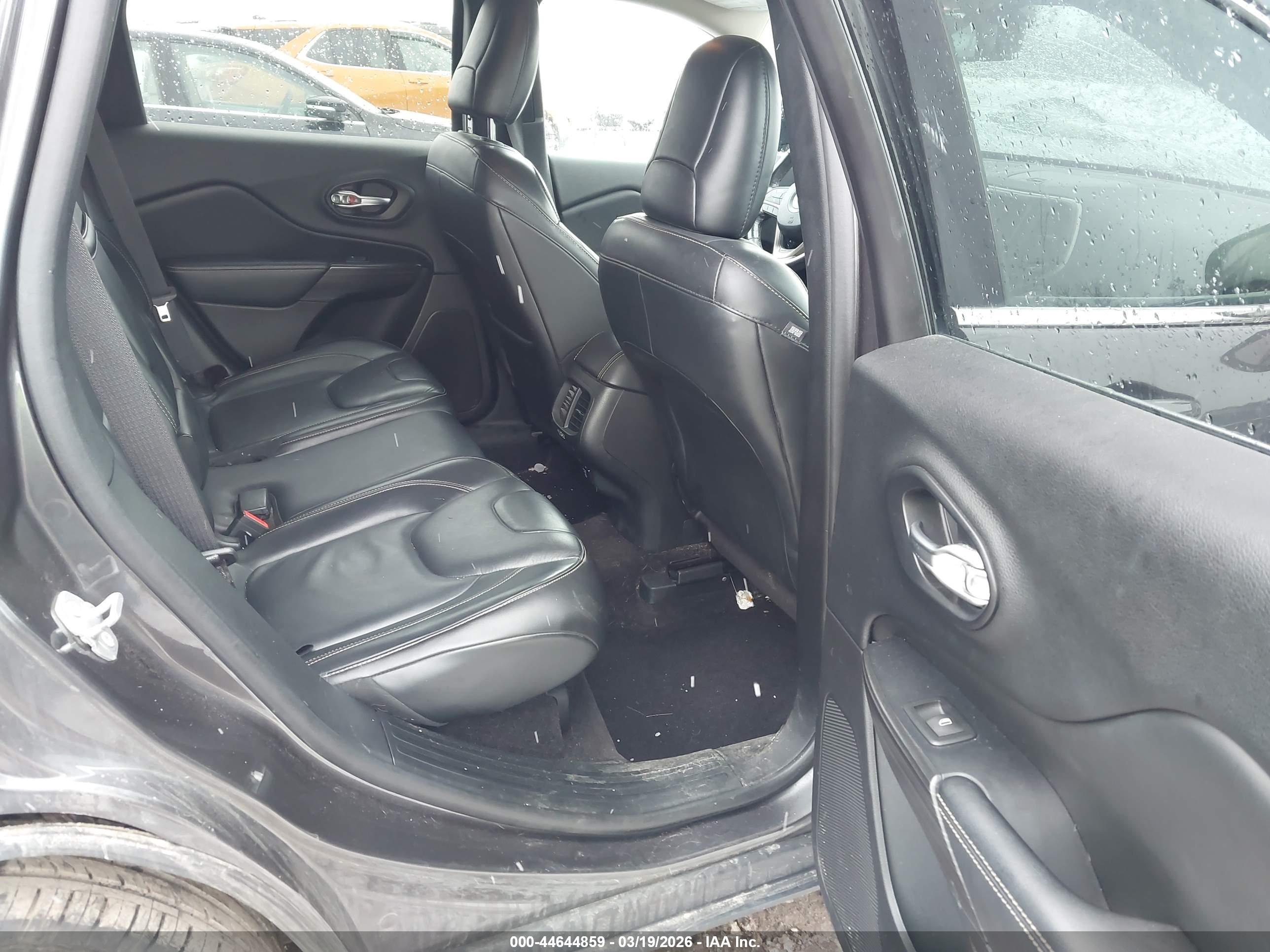JEEP CHEROKEE image 8