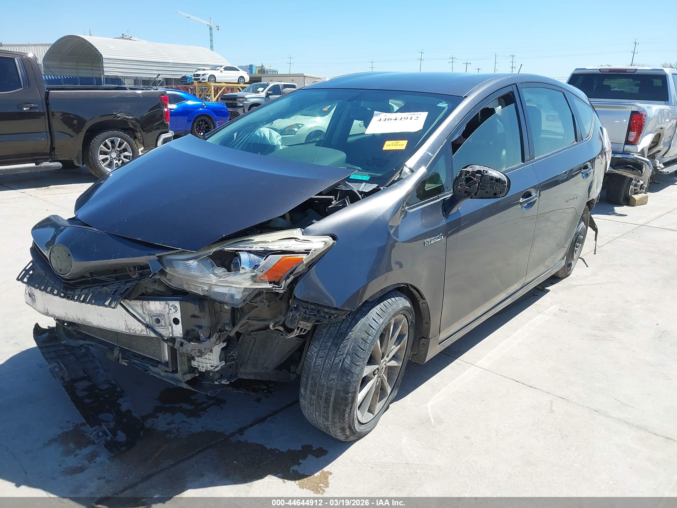 TOYOTA PRIUS image 2