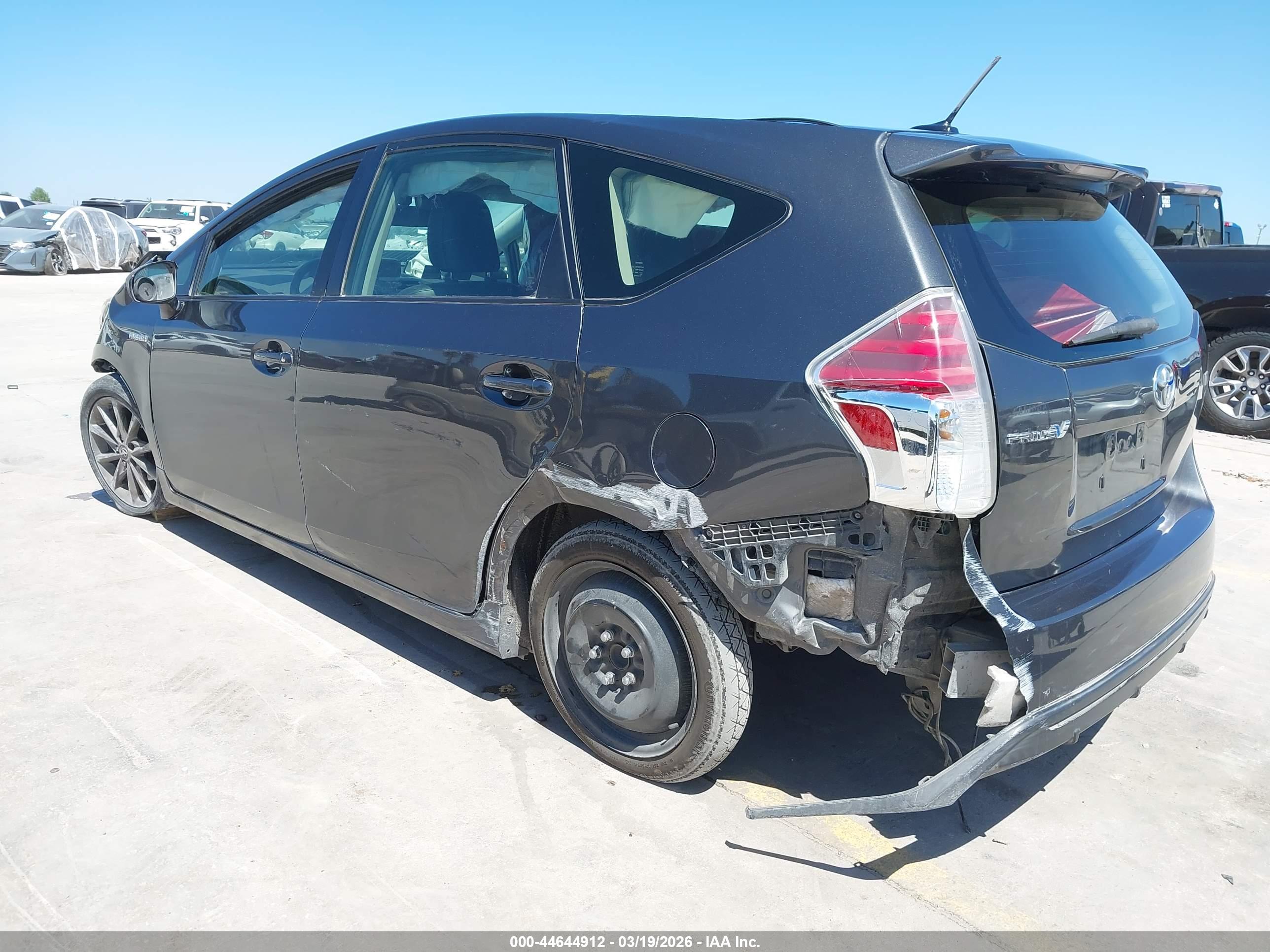 TOYOTA PRIUS image 3