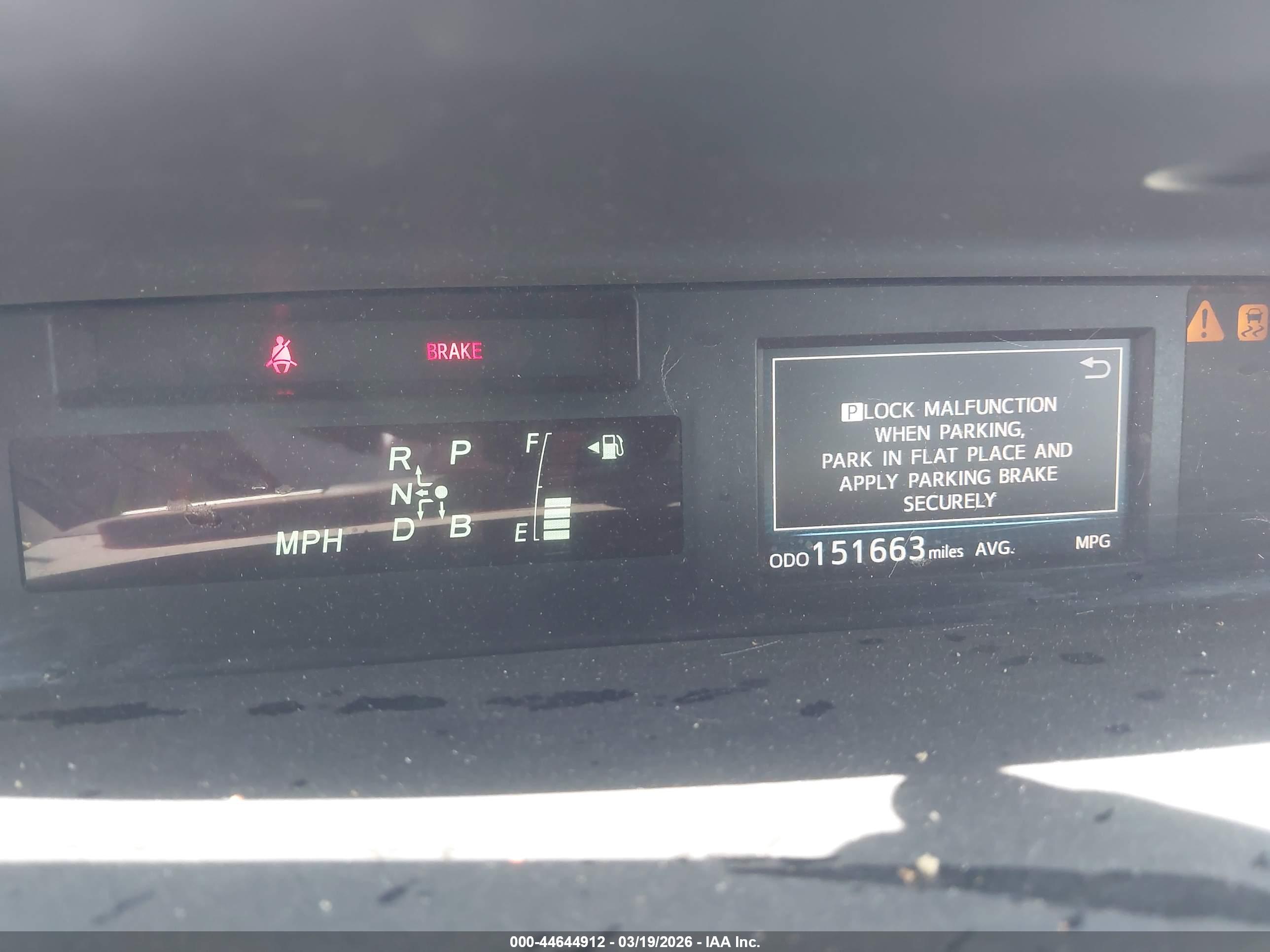 TOYOTA PRIUS image 7