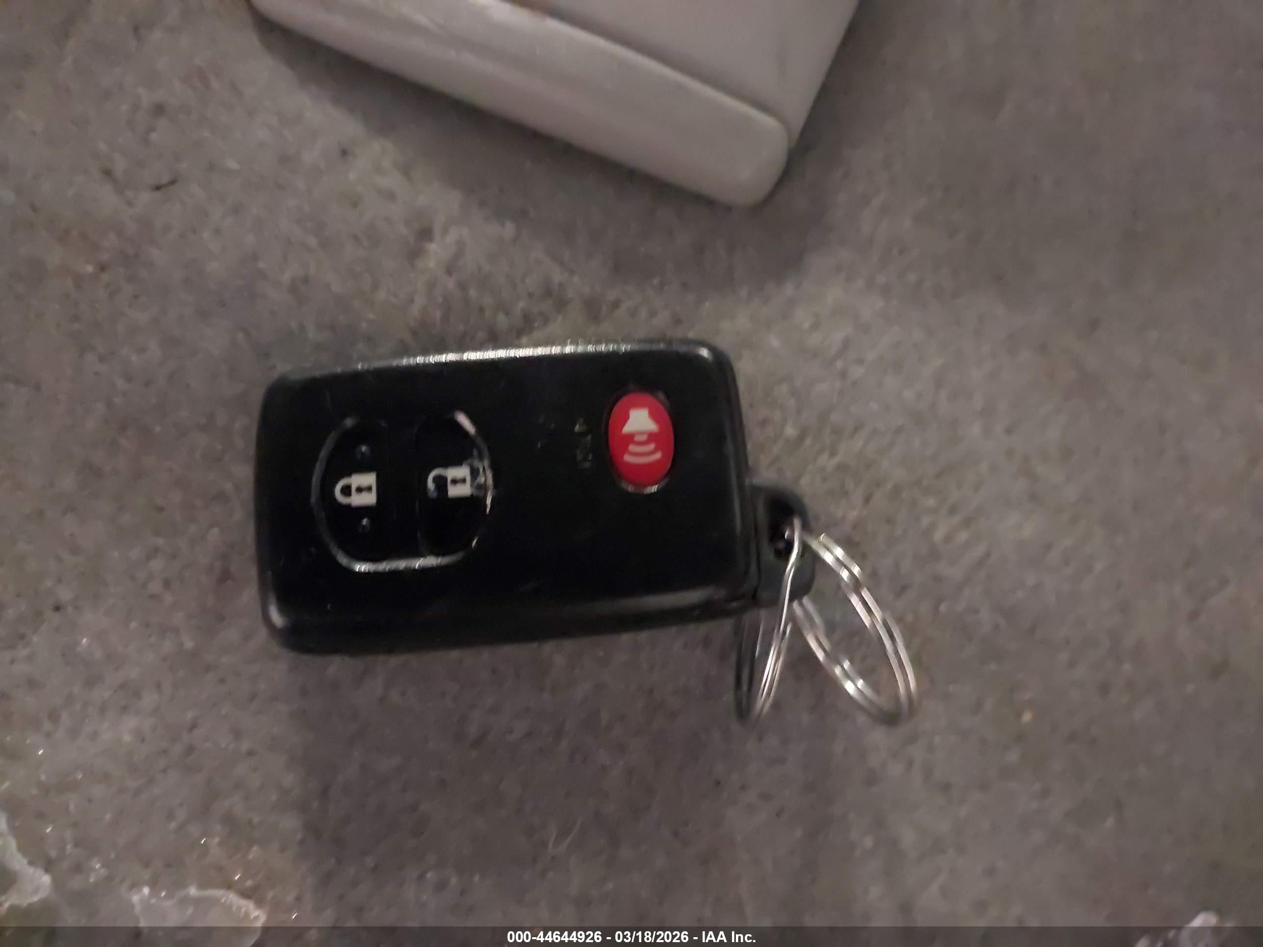 TOYOTA PRIUS image 11