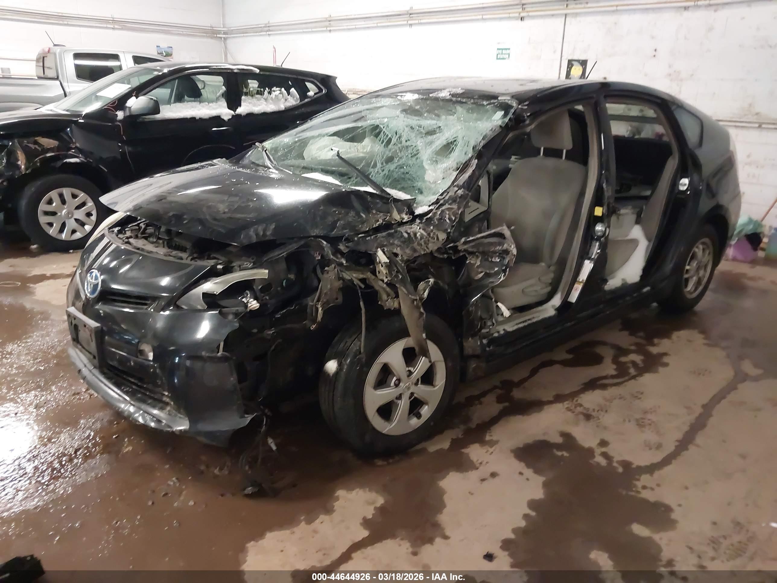TOYOTA PRIUS image 2