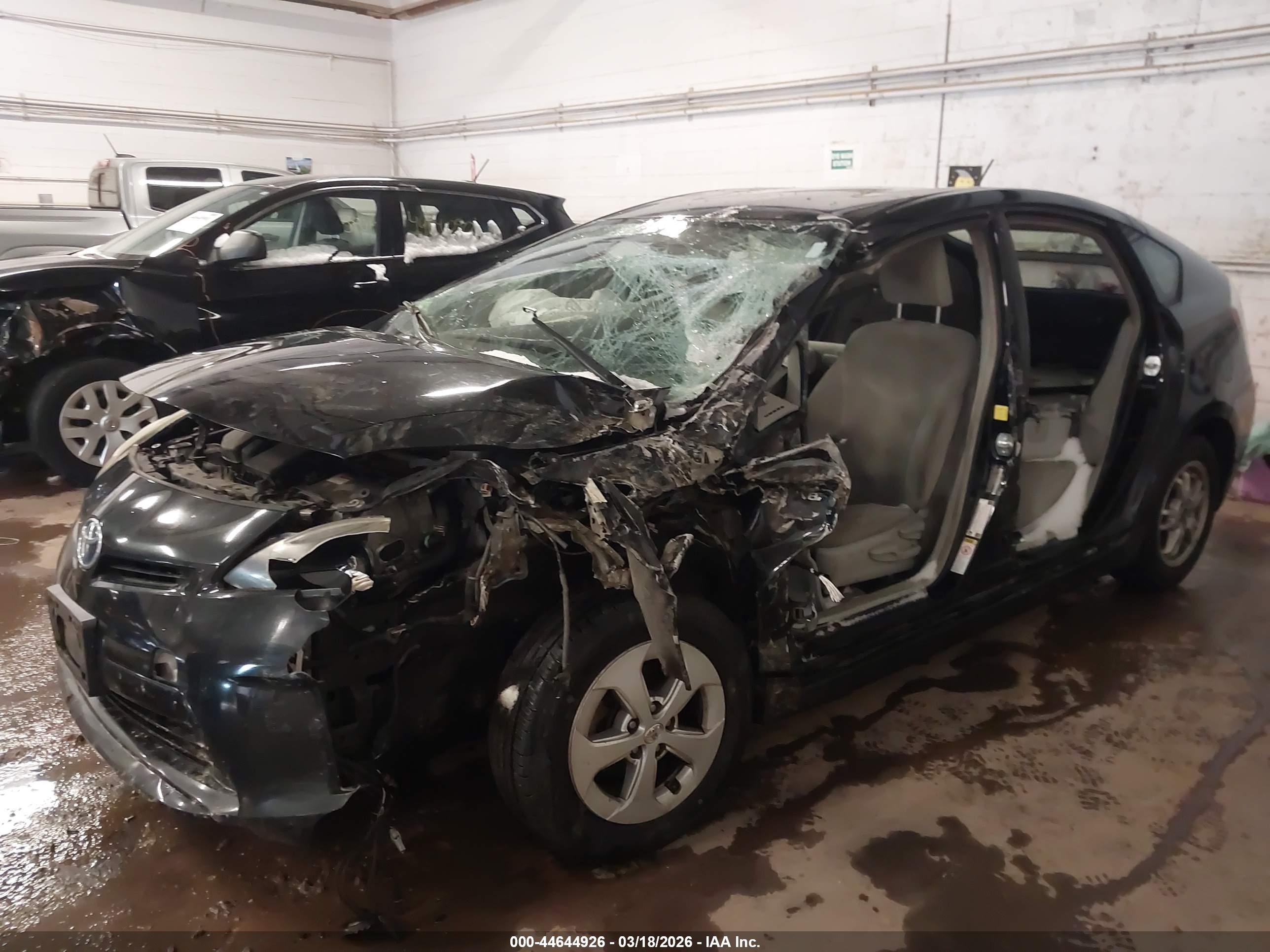 TOYOTA PRIUS image 6