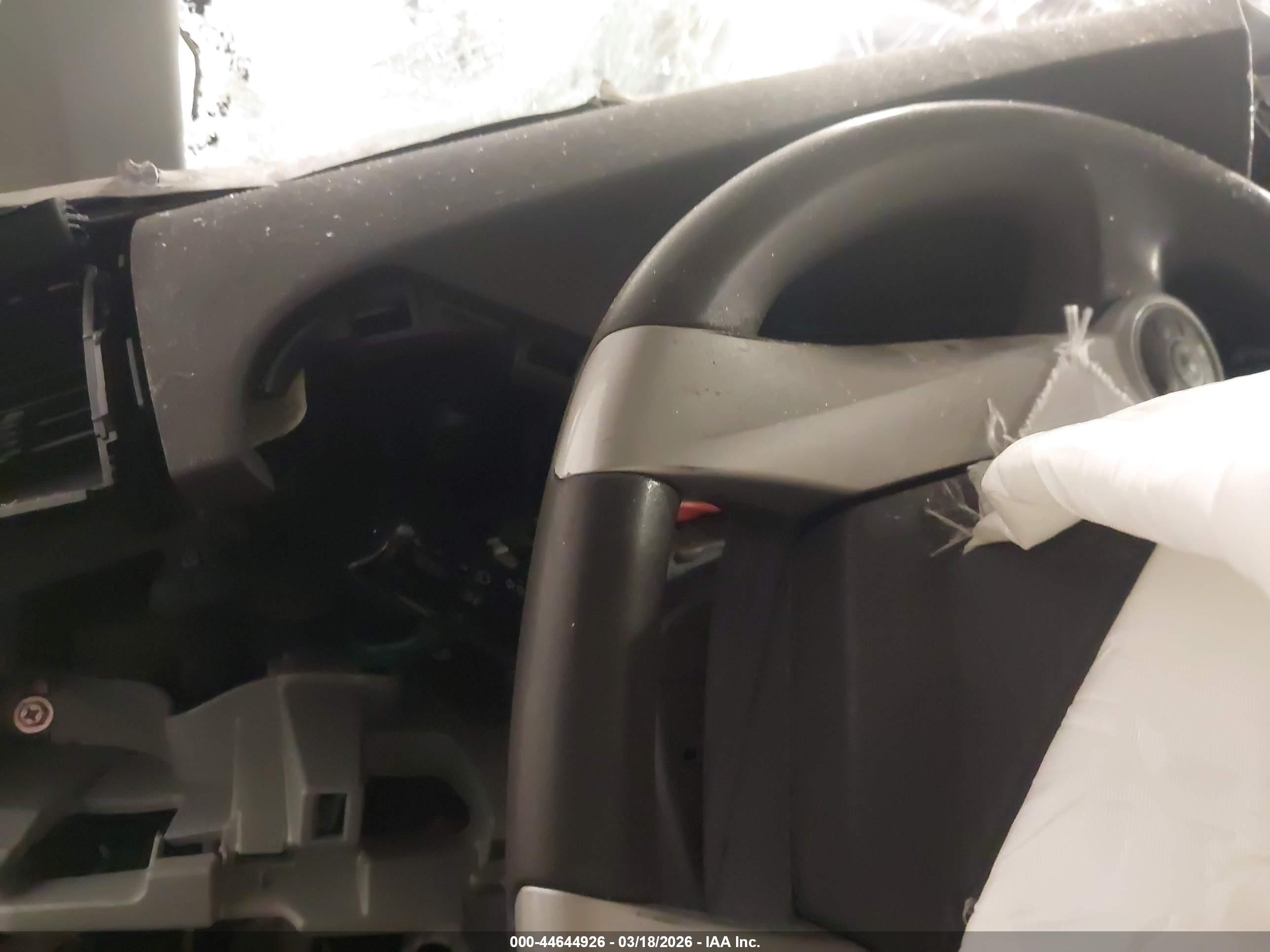 TOYOTA PRIUS image 7