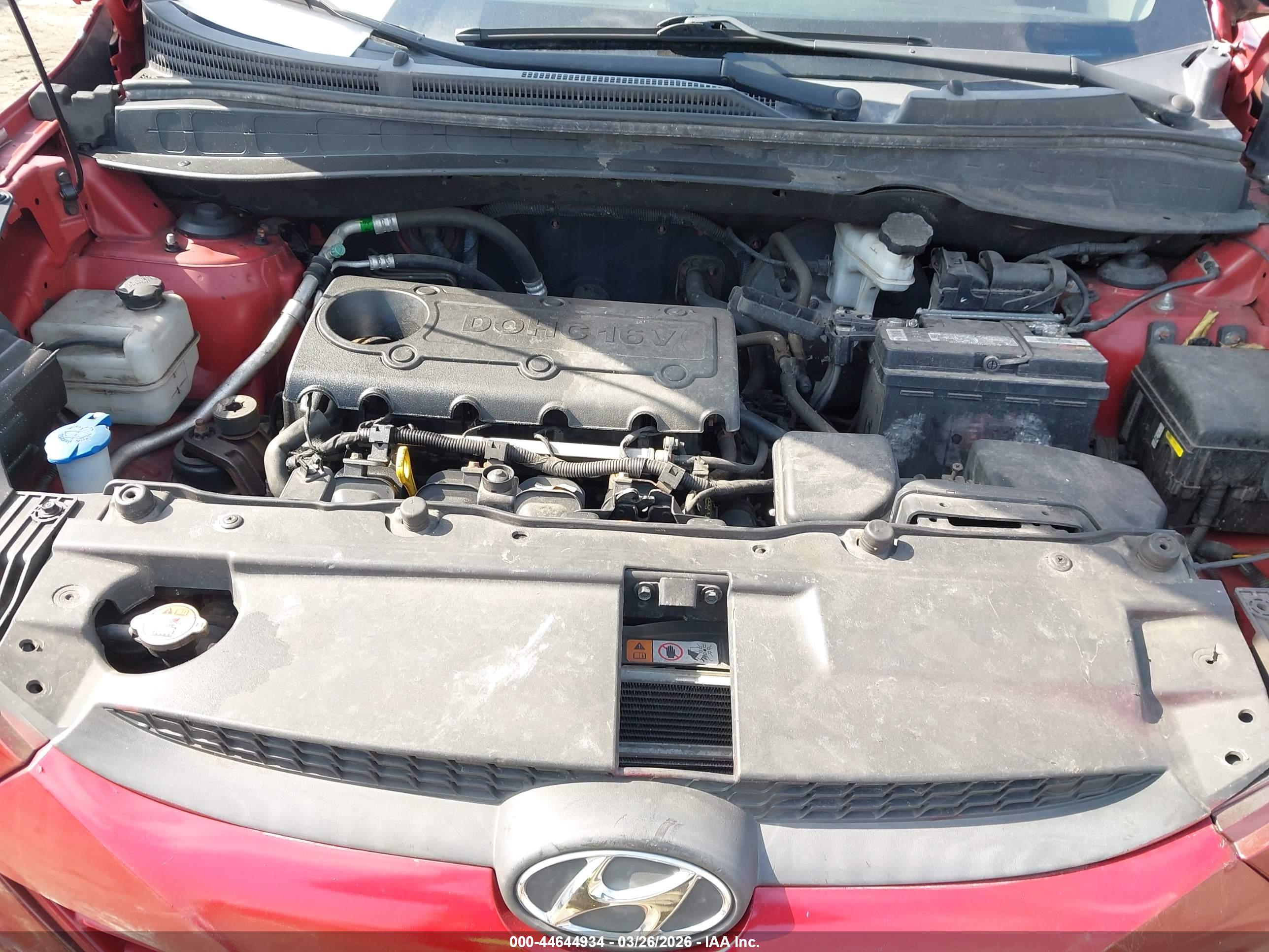HYUNDAI TUCSON image 10