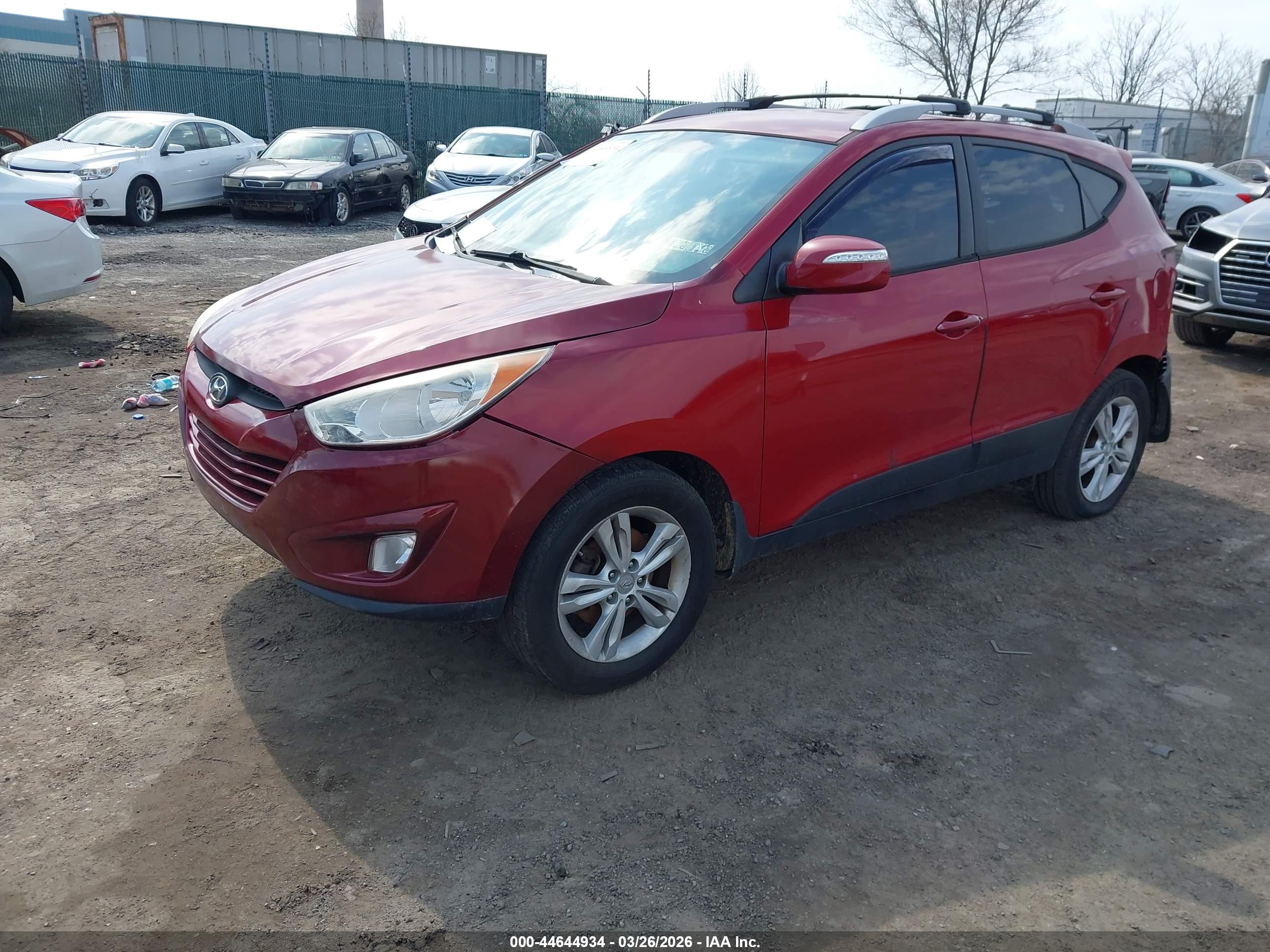 HYUNDAI TUCSON image 2