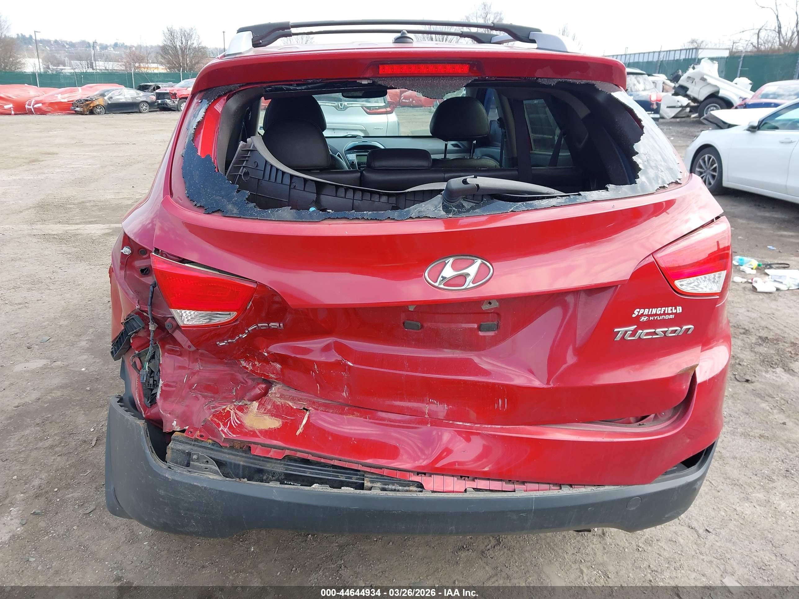 HYUNDAI TUCSON image 6