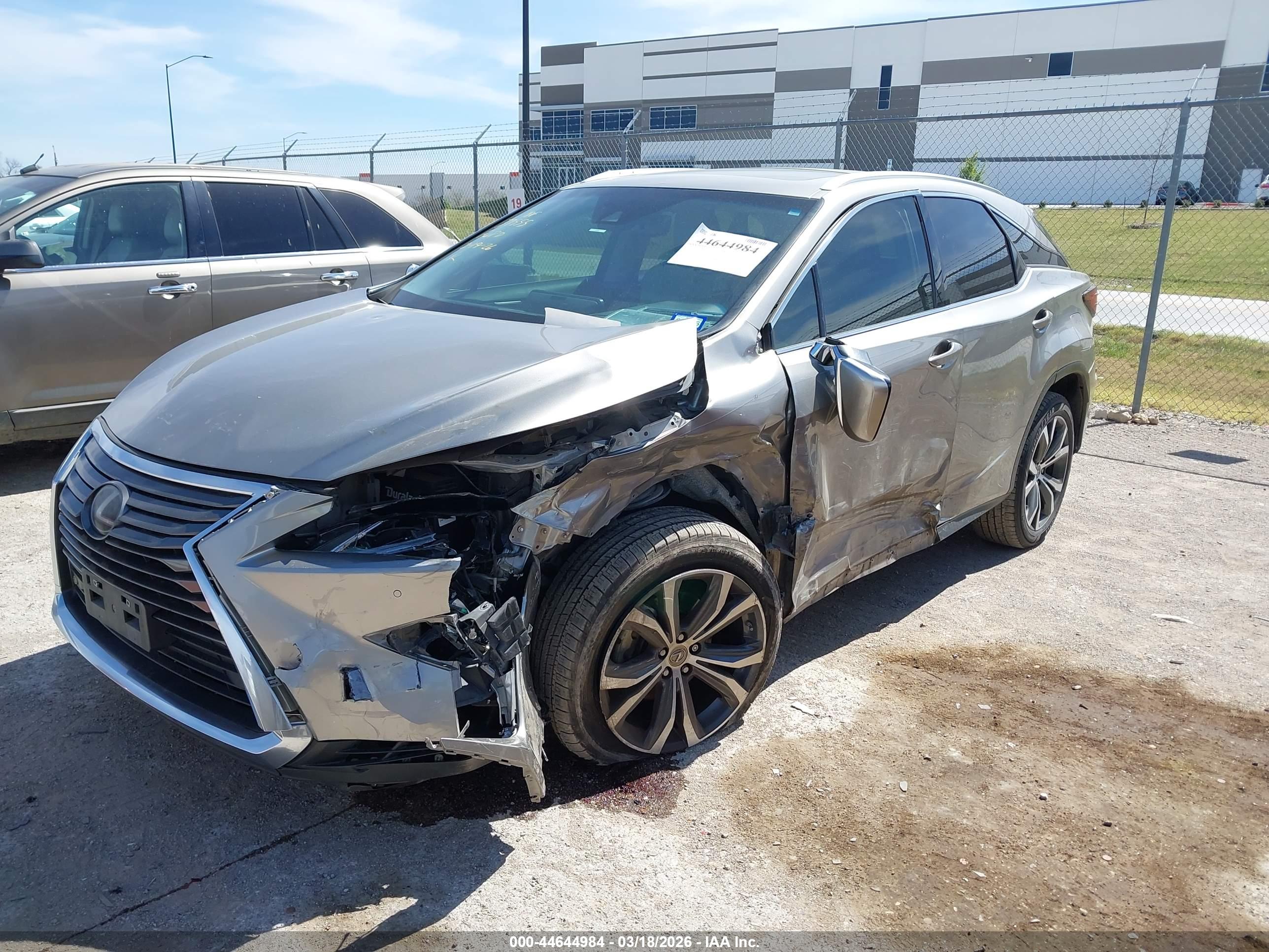 LEXUS RX image 2
