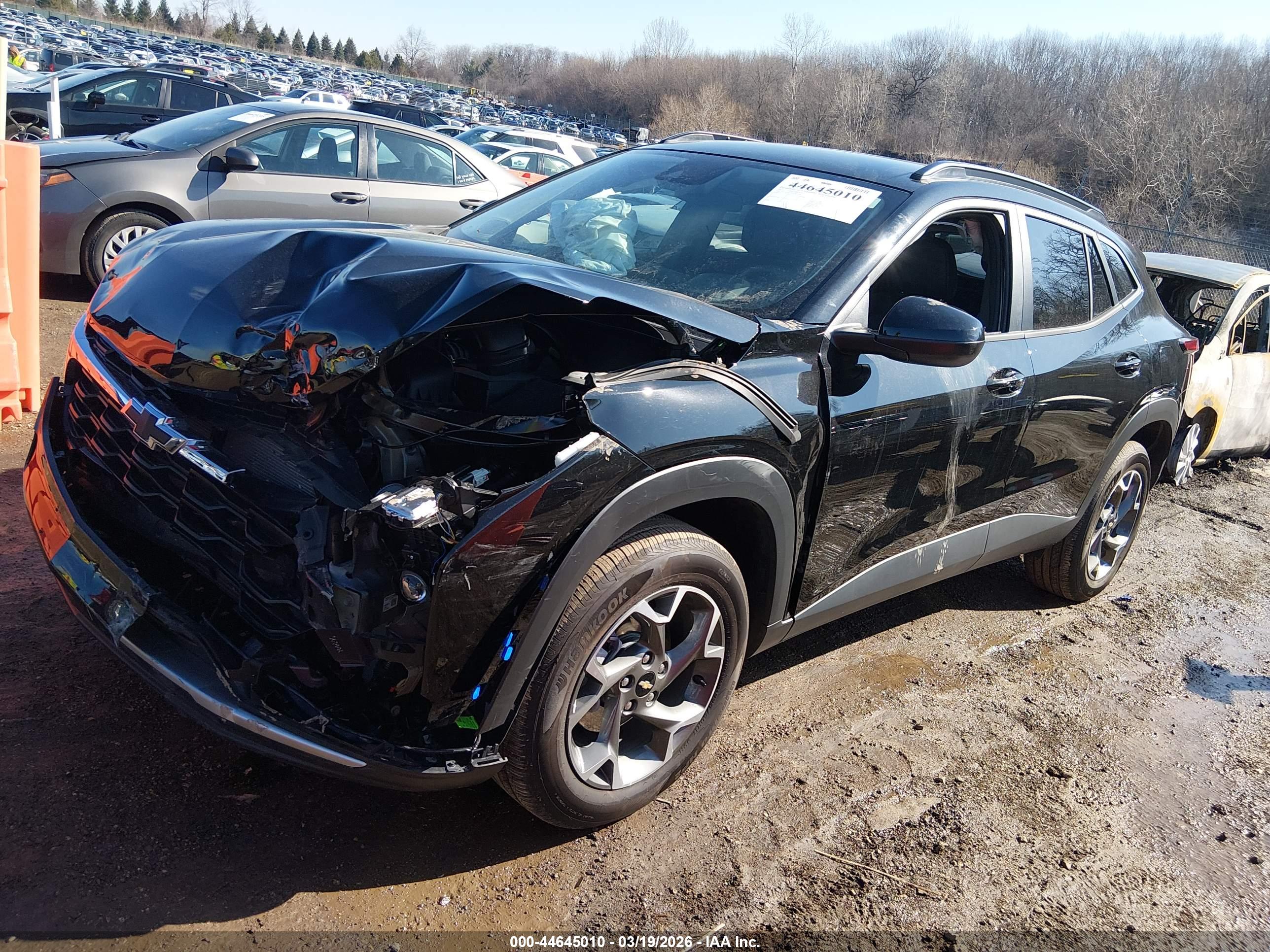 CHEVROLET TRAX image 2