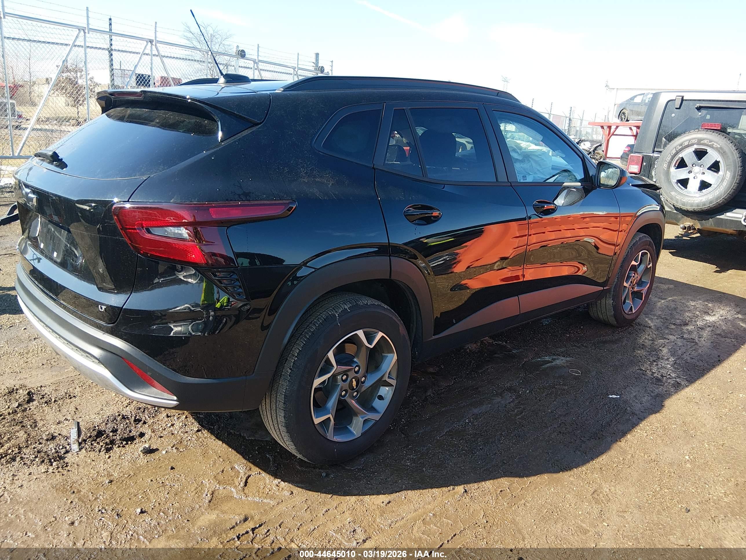 CHEVROLET TRAX image 4
