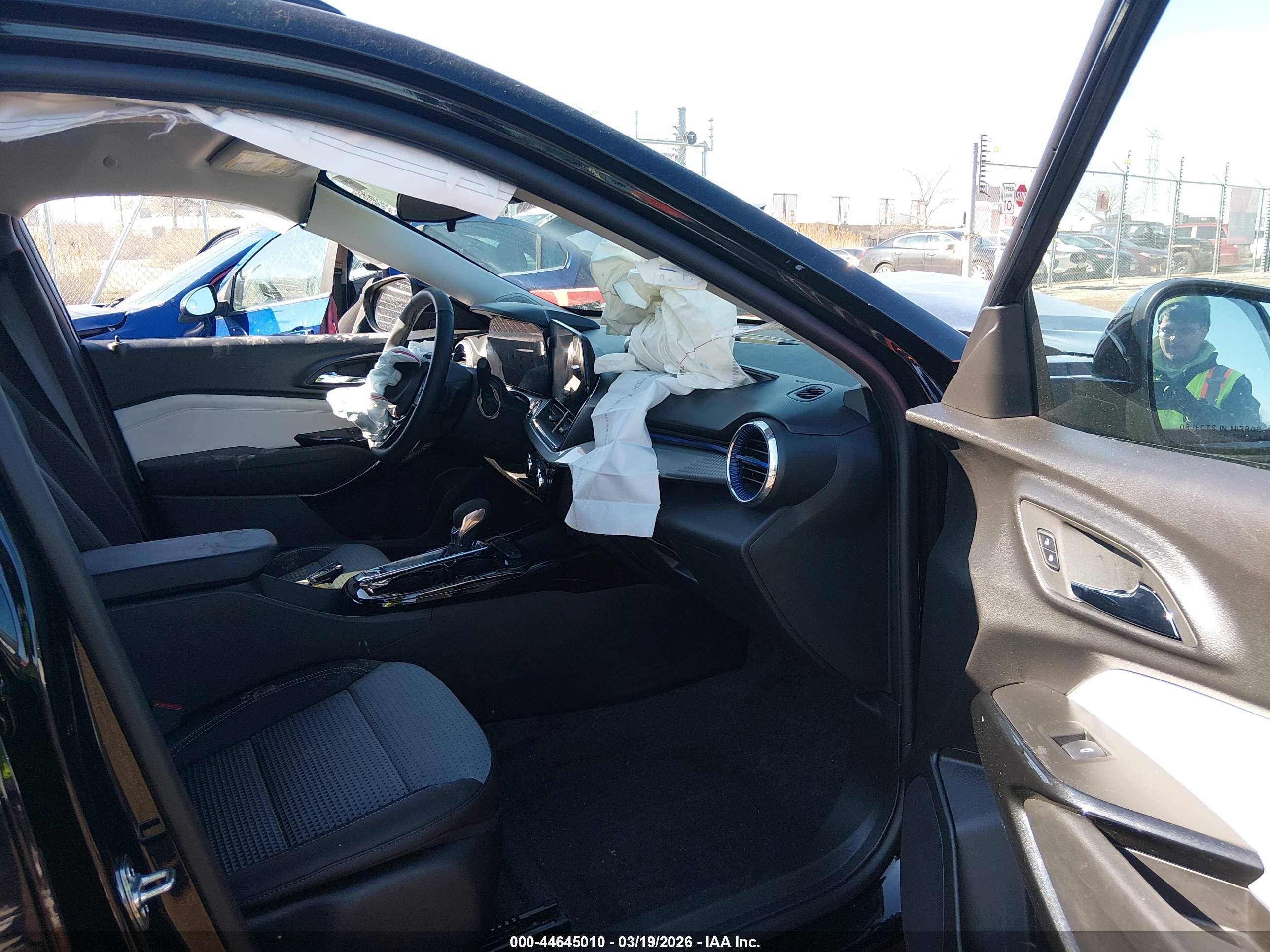 CHEVROLET TRAX image 5