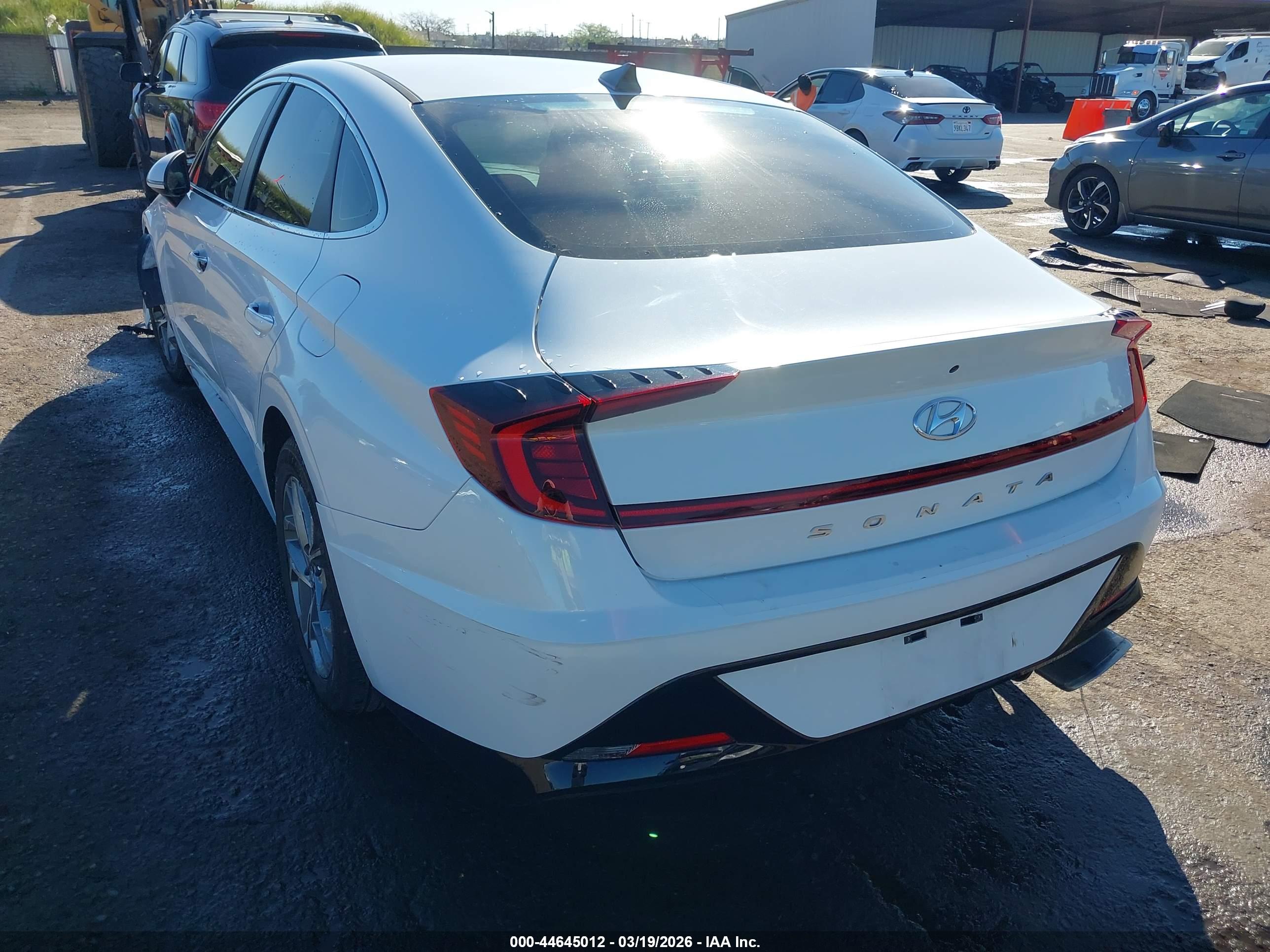 HYUNDAI SONATA image 3