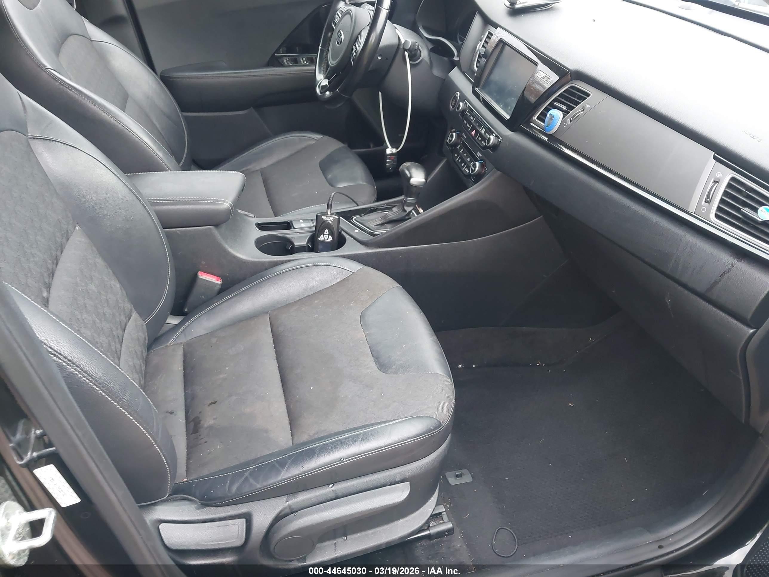 KIA NIRO image 5