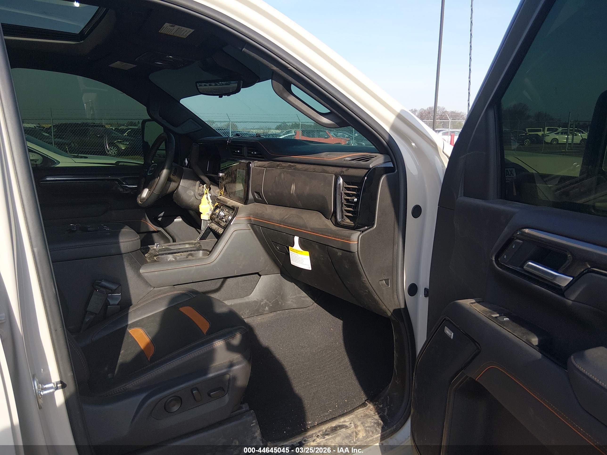 GMC SIERRA image 5