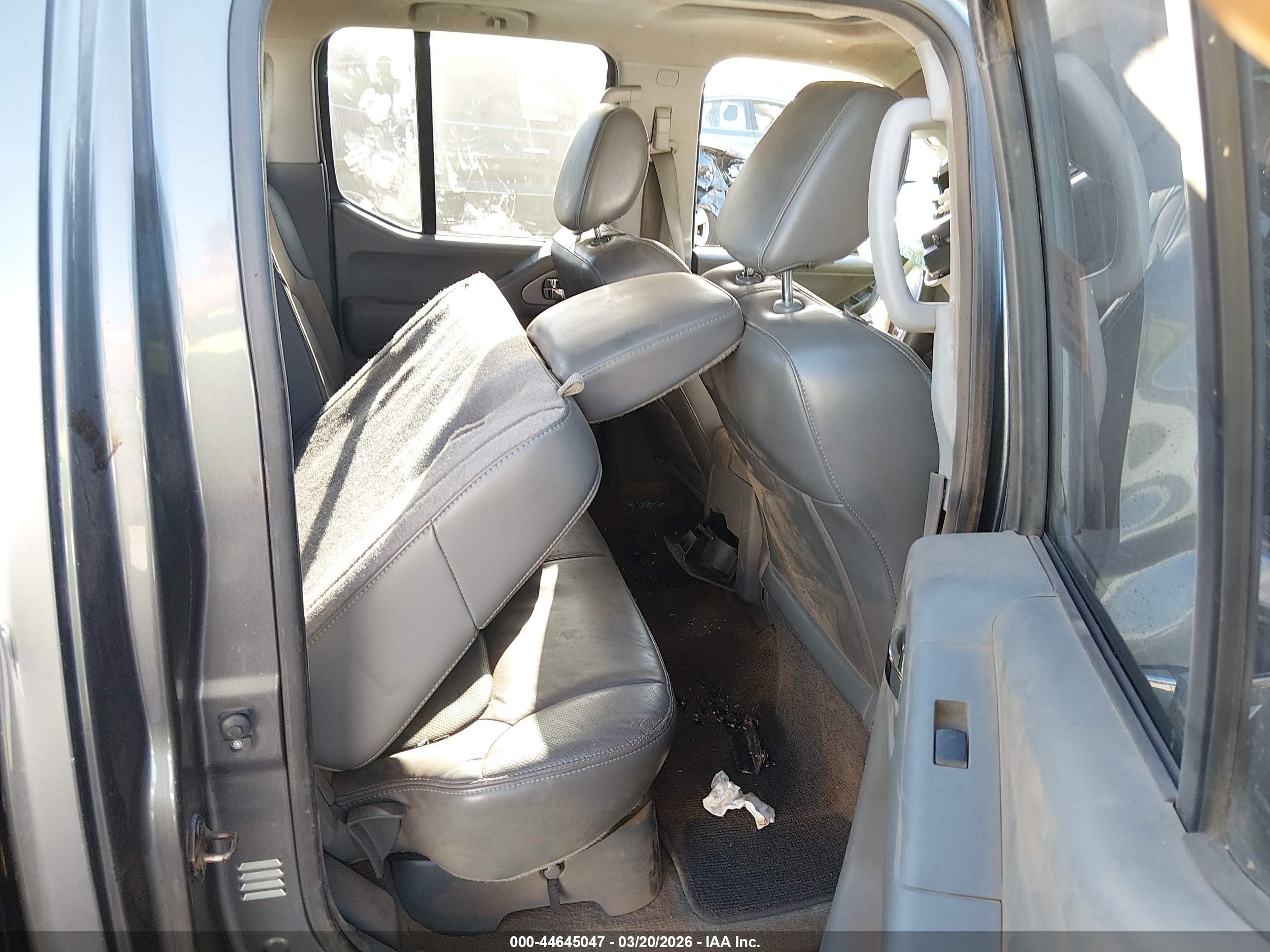 NISSAN FRONTIER image 8