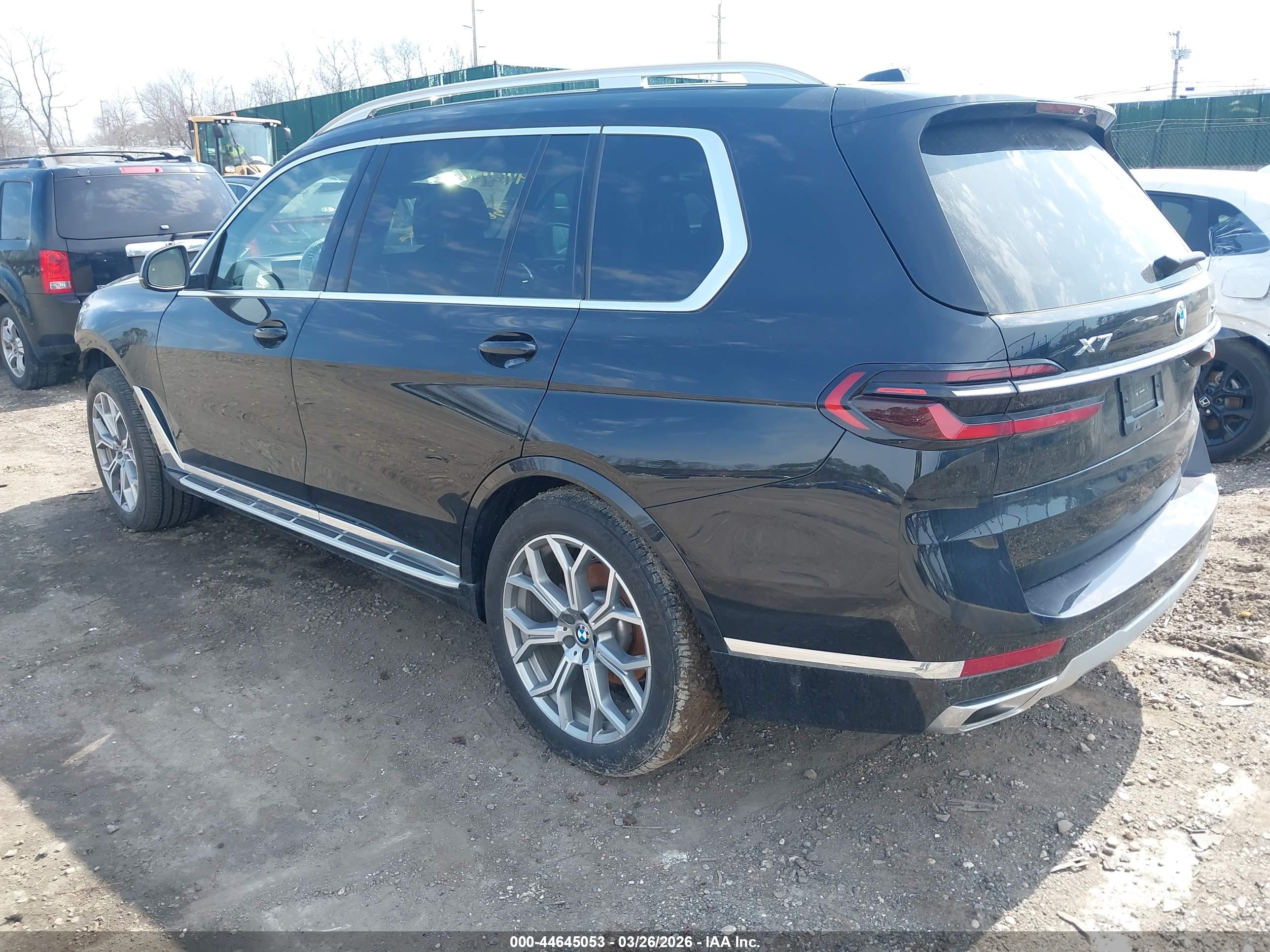 BMW X7 image 3