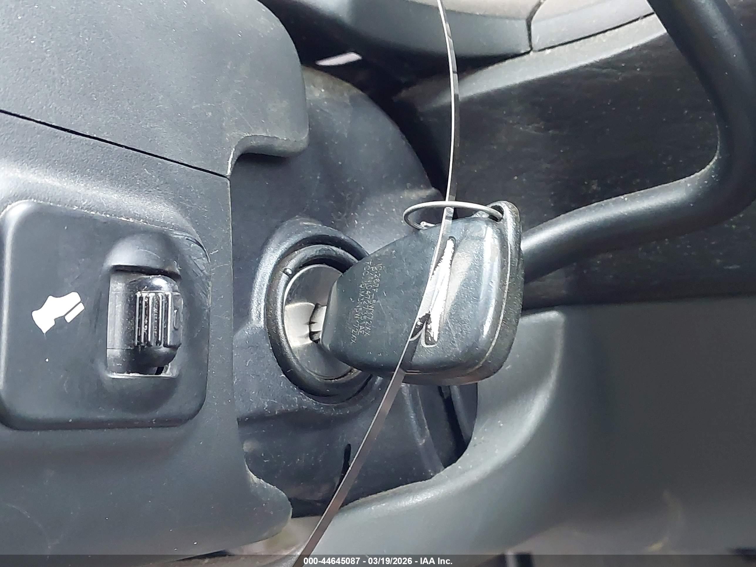 CHRYSLER TOWN image 11