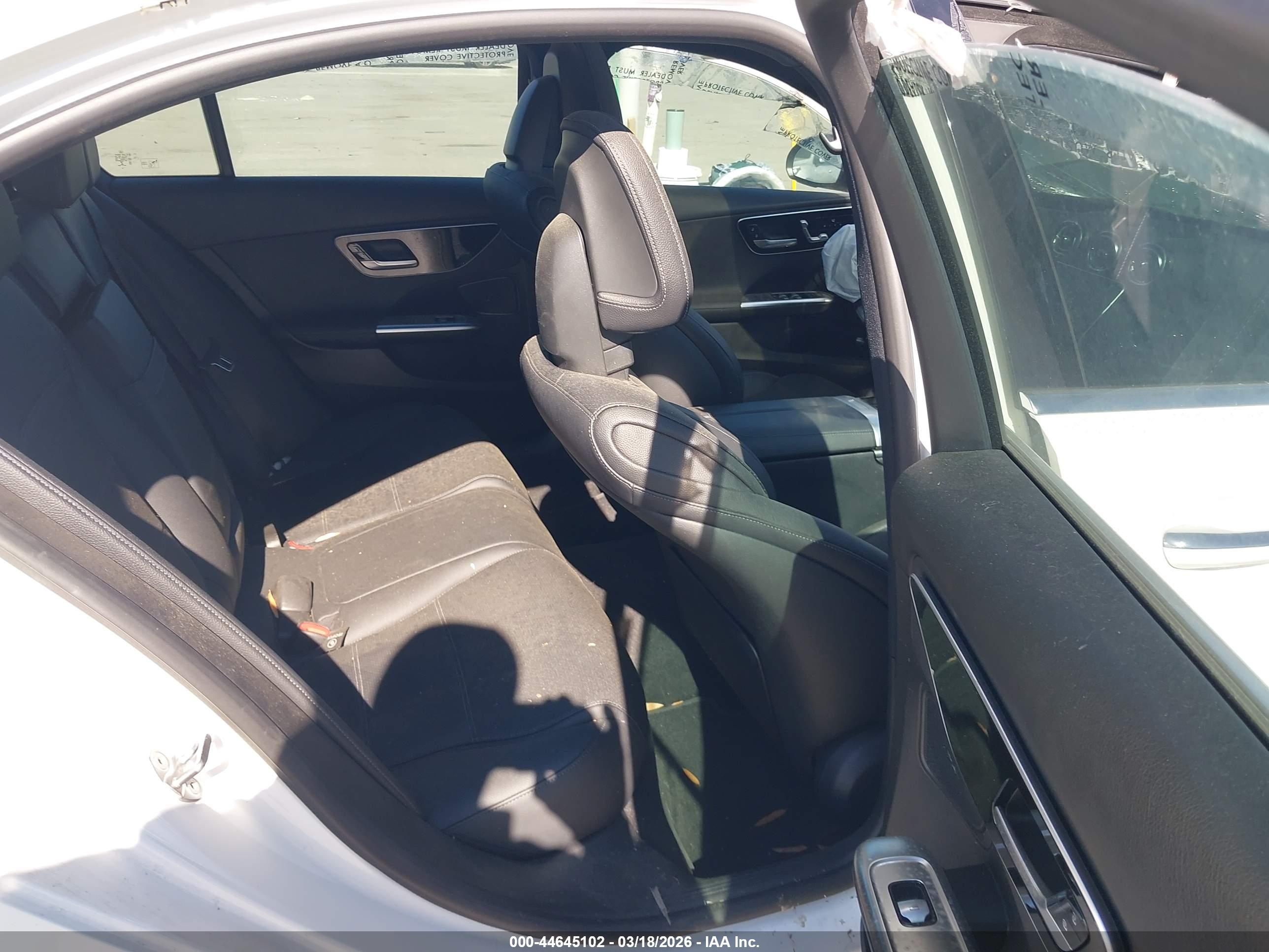 MERCEDES-BENZ C image 8