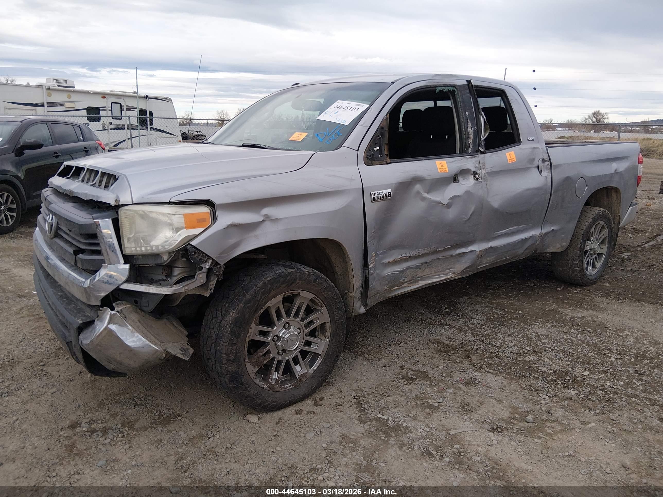 TOYOTA TUNDRA image 2