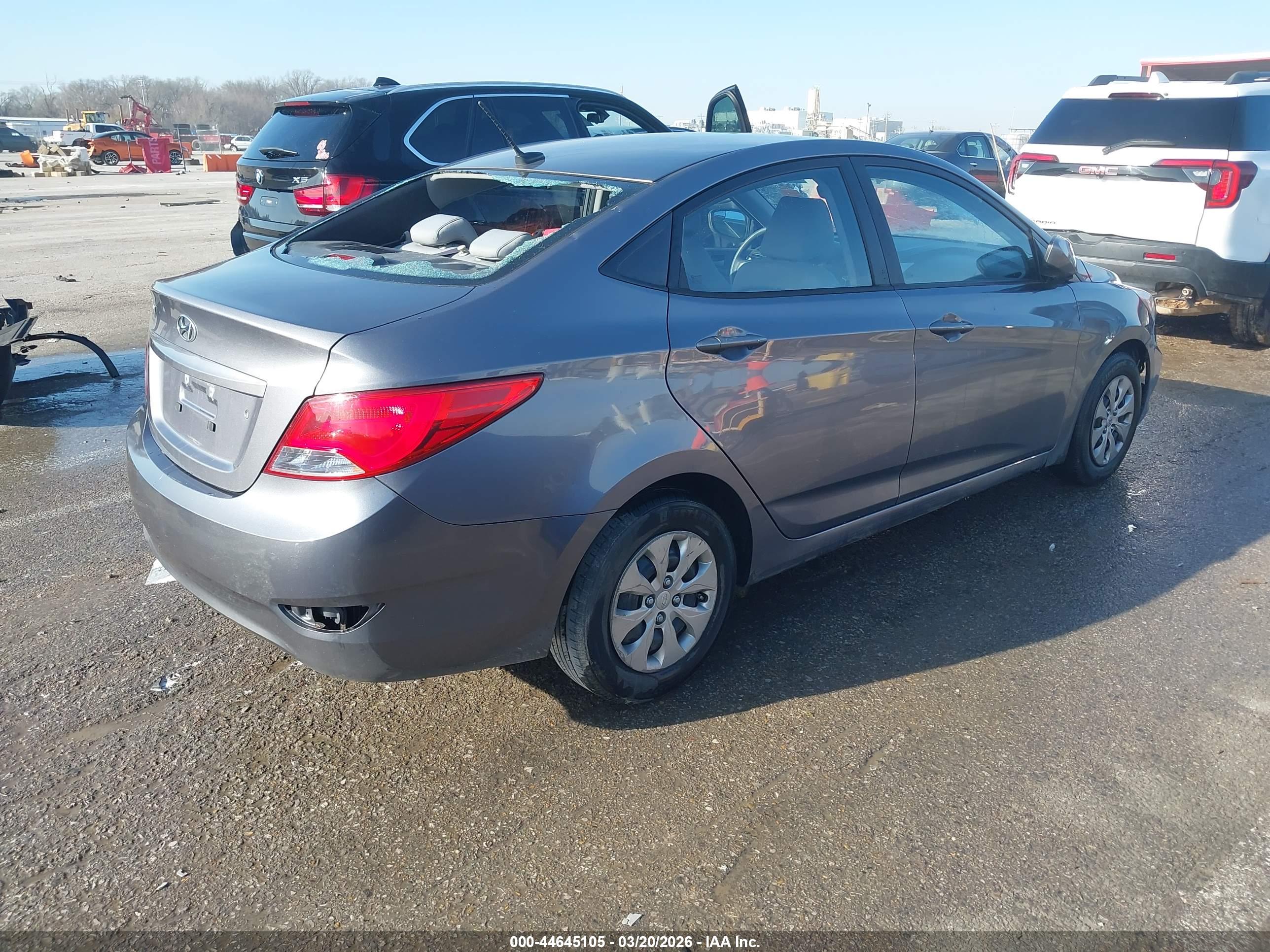 HYUNDAI ACCENT image 4