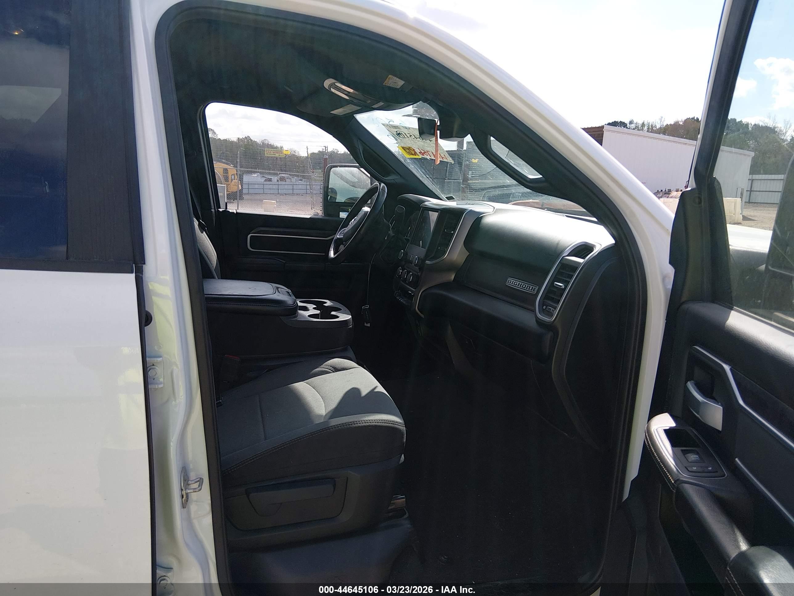 RAM 2500 image 5
