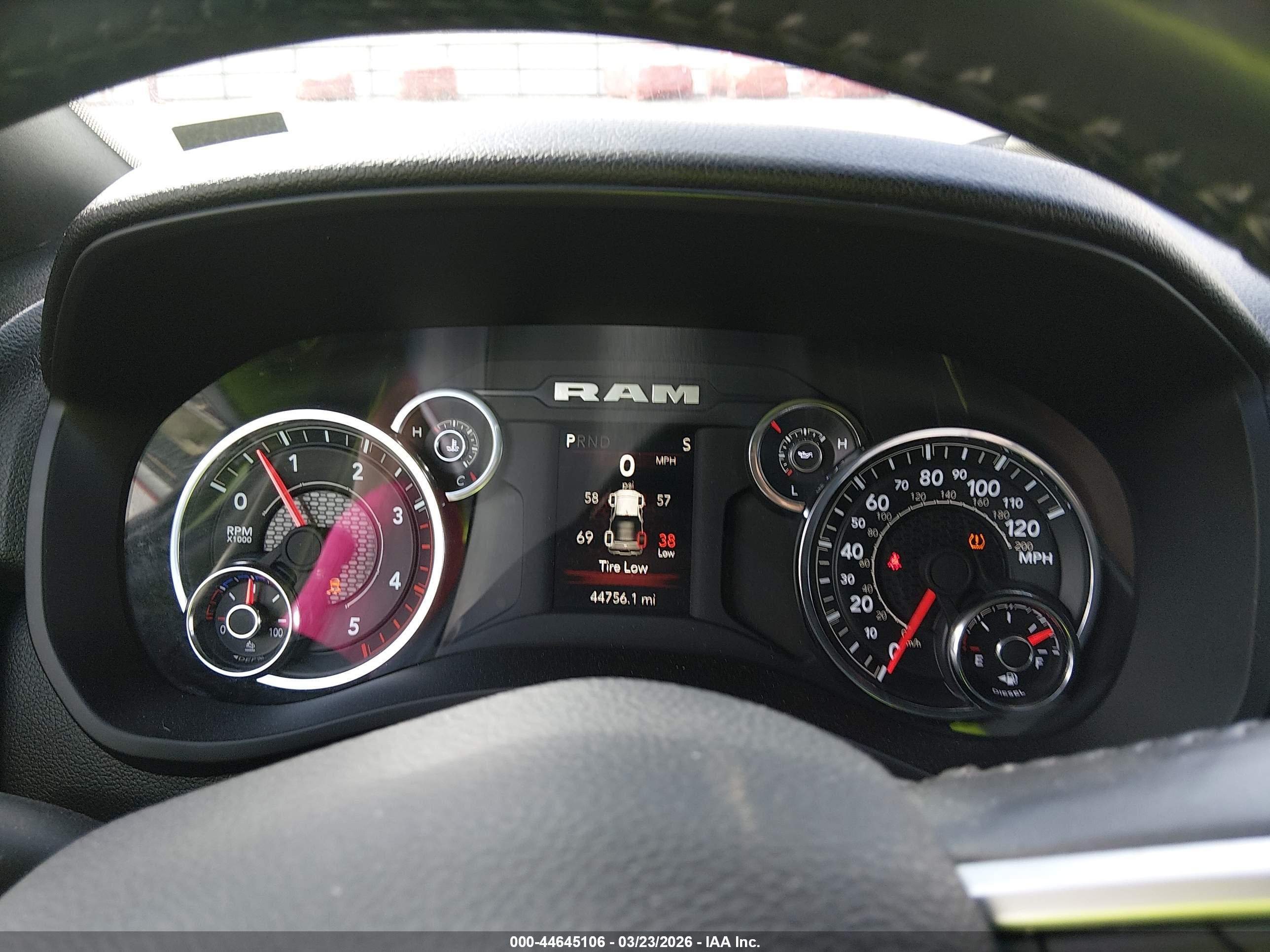 RAM 2500 image 7