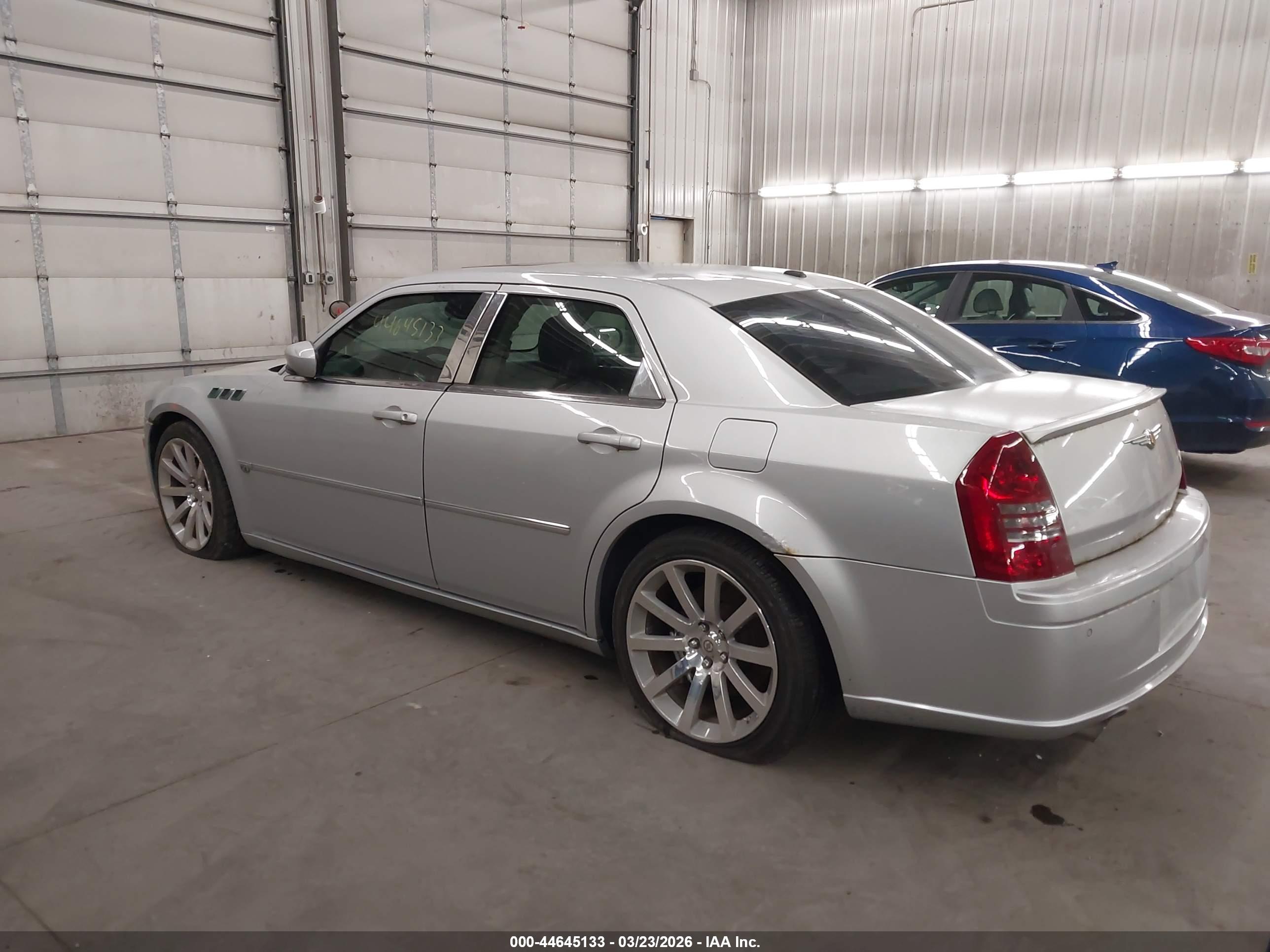 CHRYSLER 300C image 3