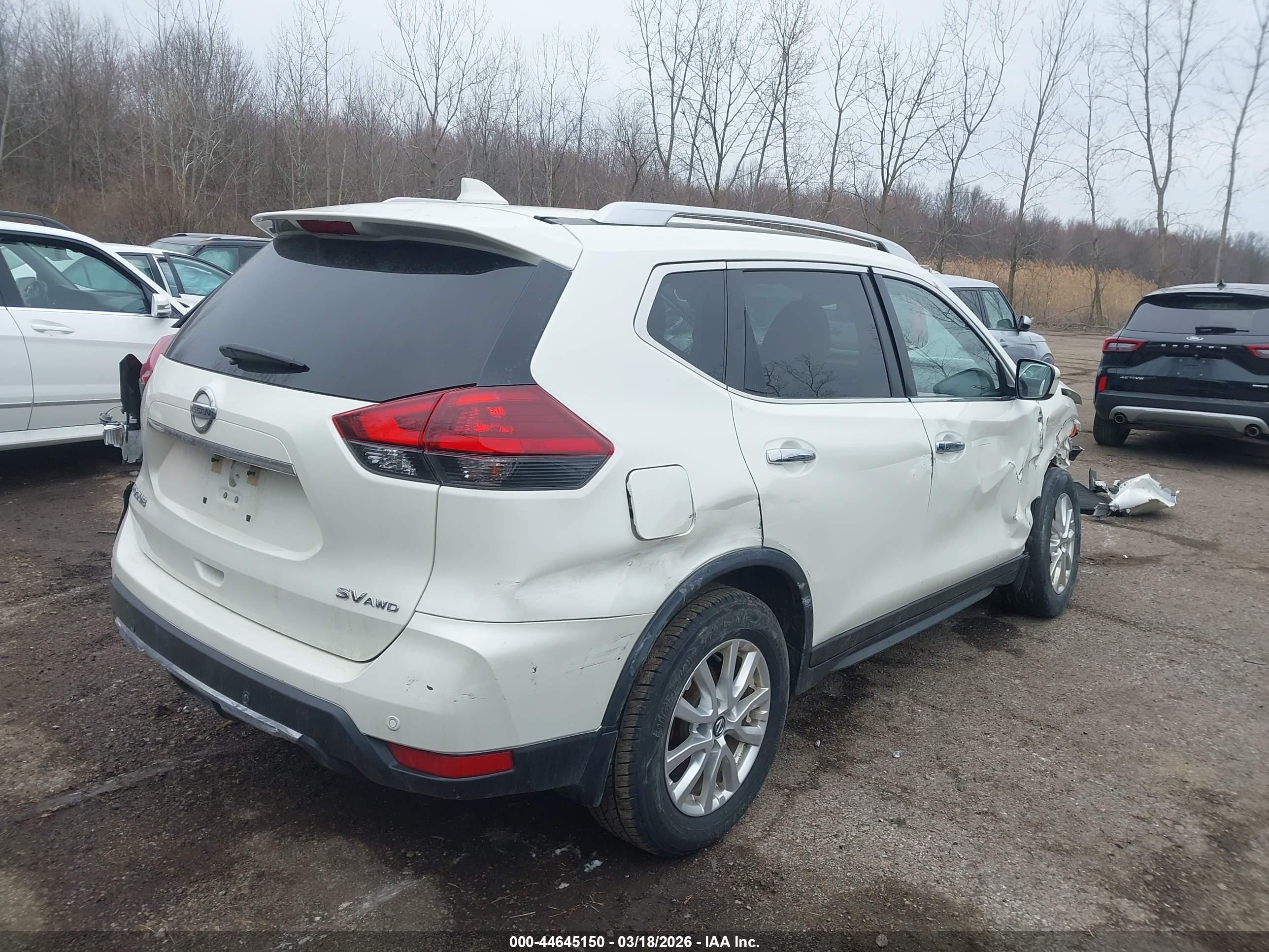 NISSAN ROGUE image 4
