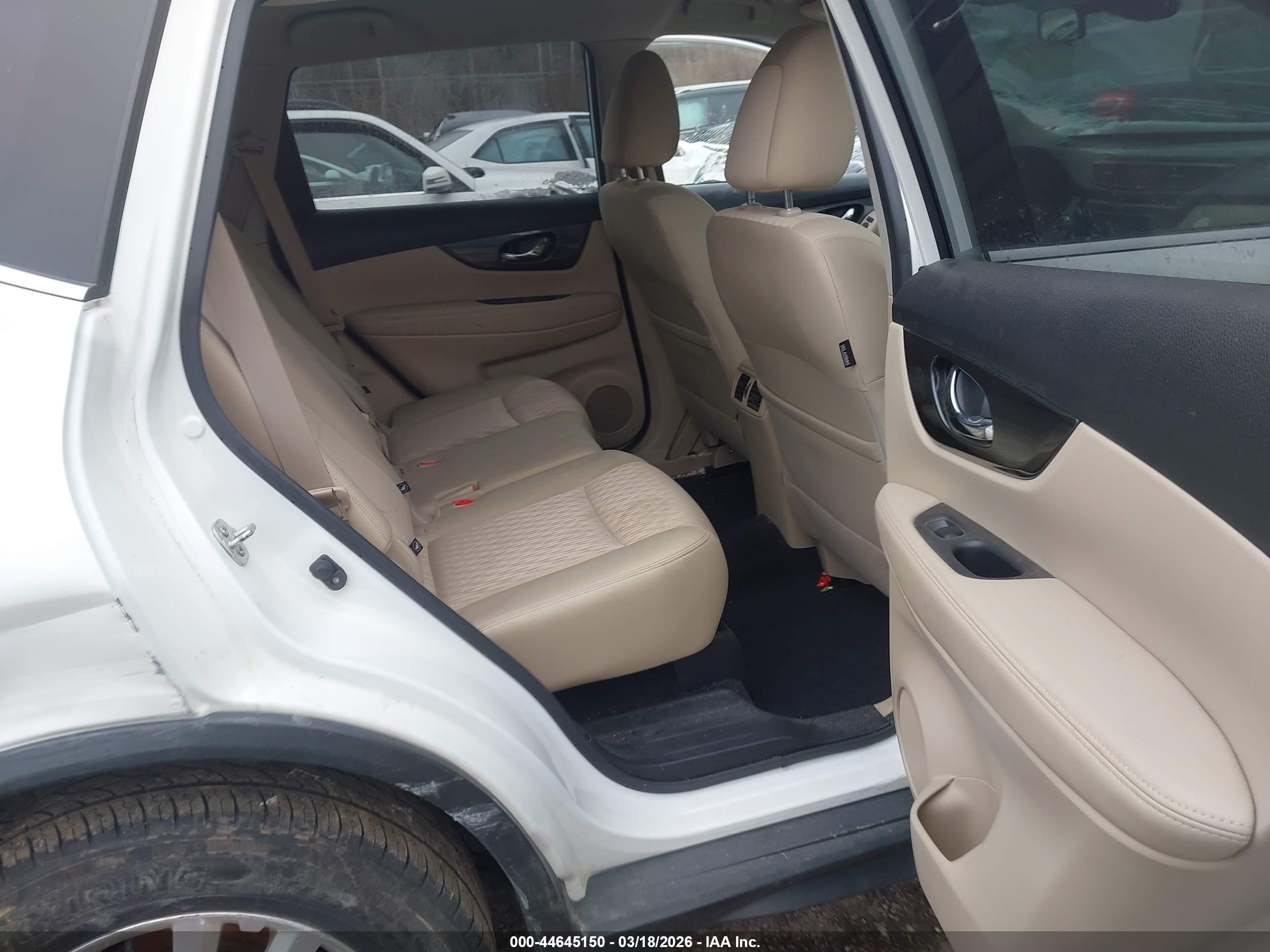 NISSAN ROGUE image 8